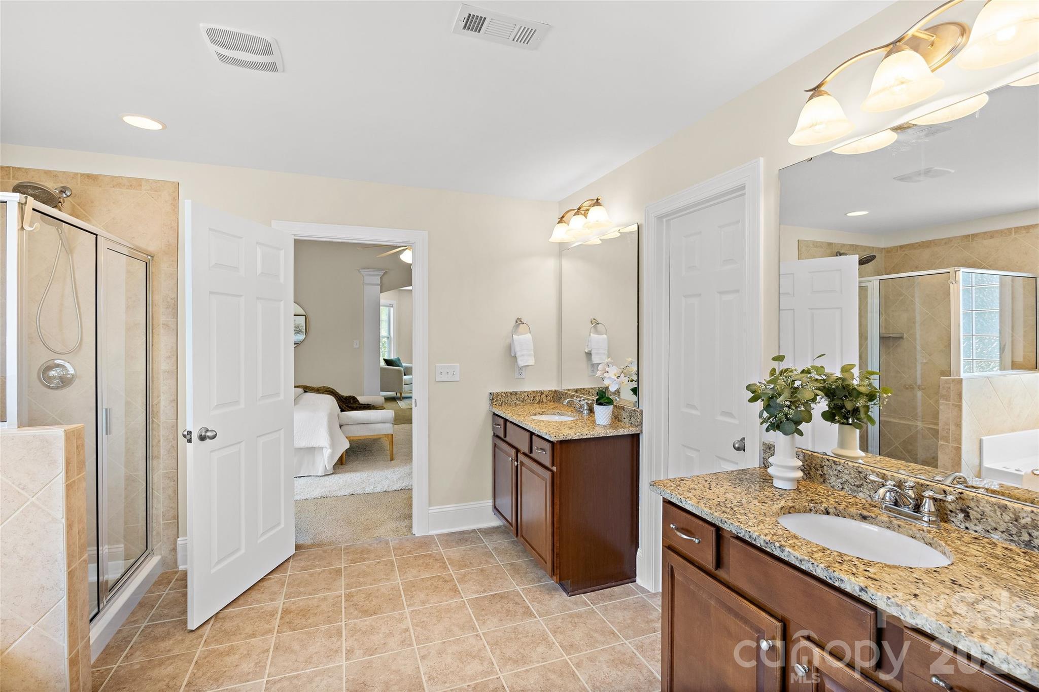 5104 Rhett Court