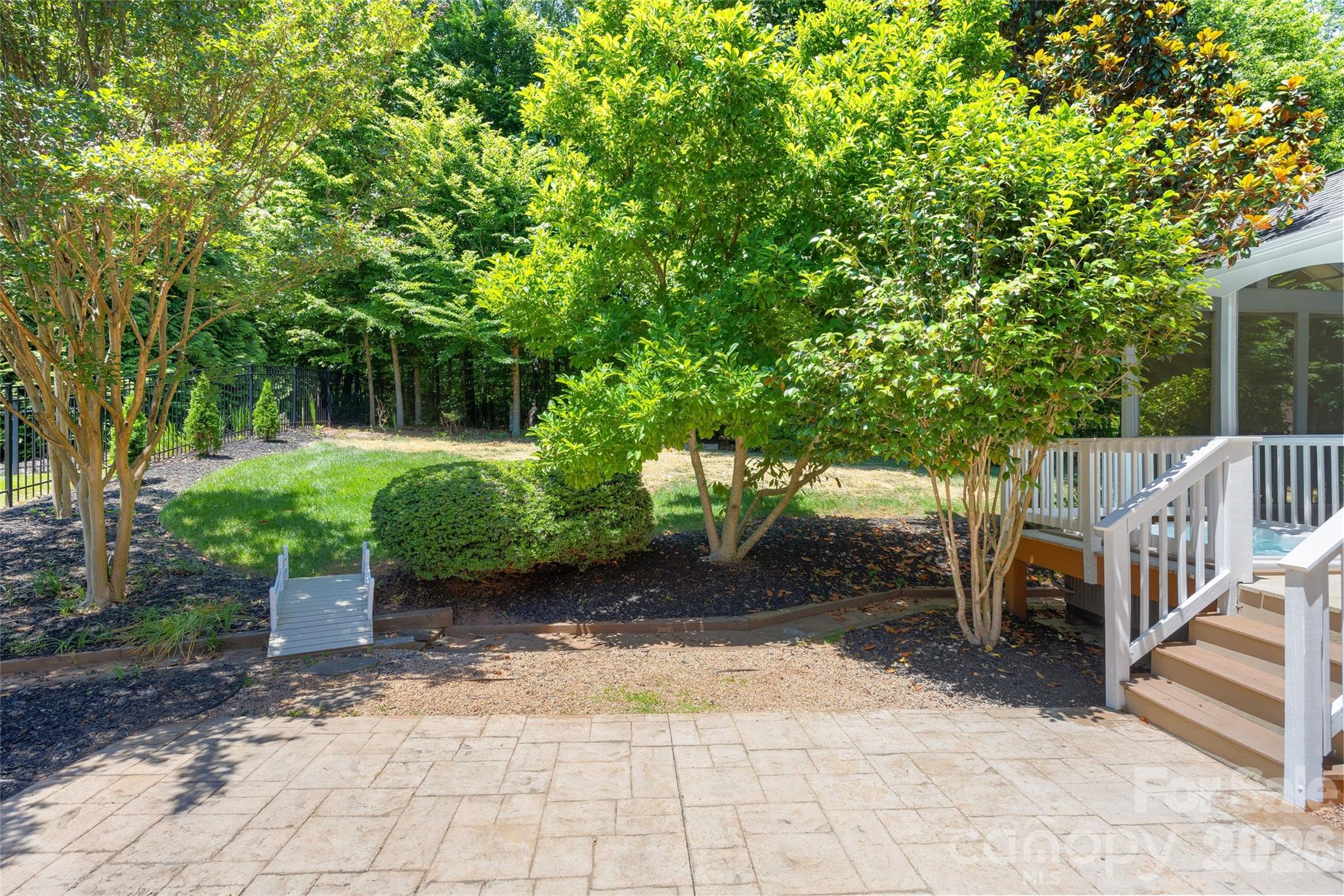 5104 Rhett Court