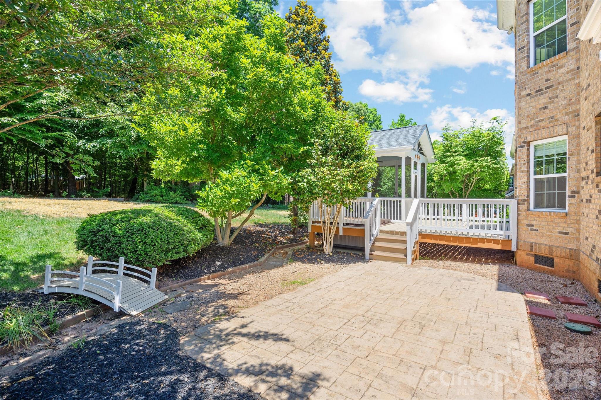 5104 Rhett Court