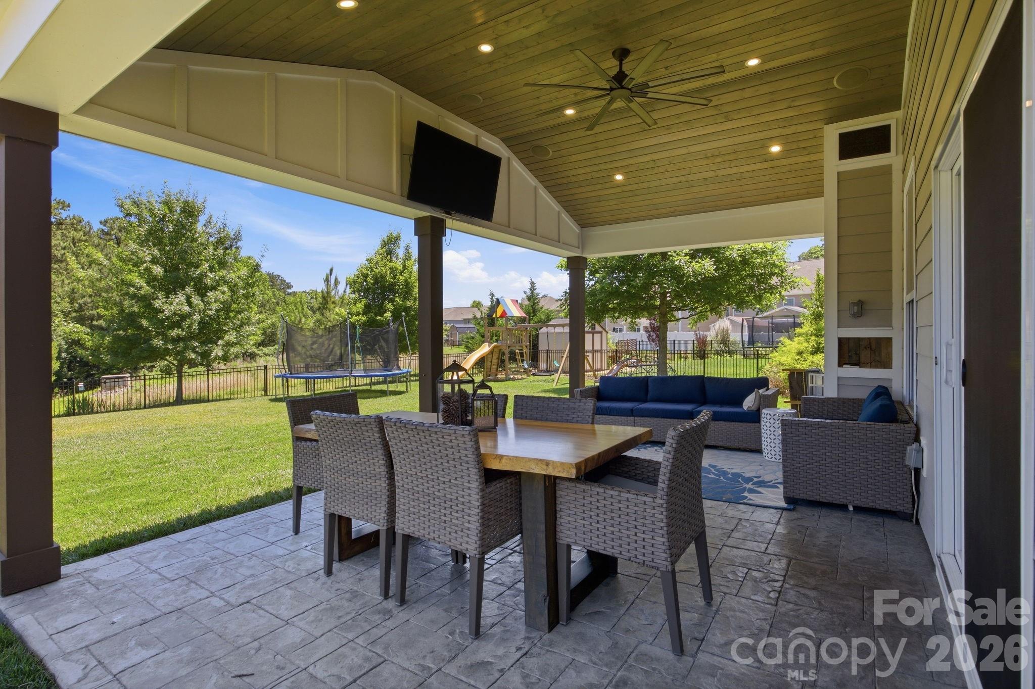 3026 Spinner Court