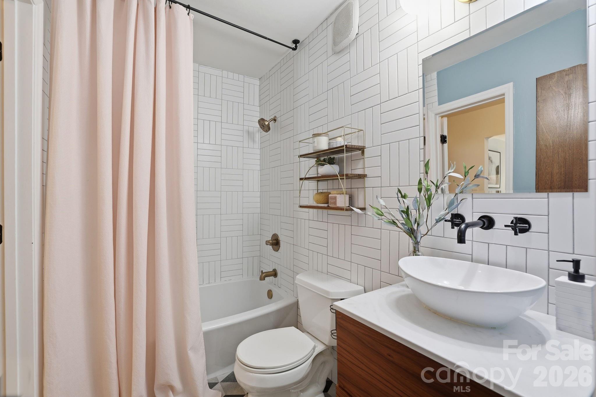 1616 Flynwood Drive Unit: F