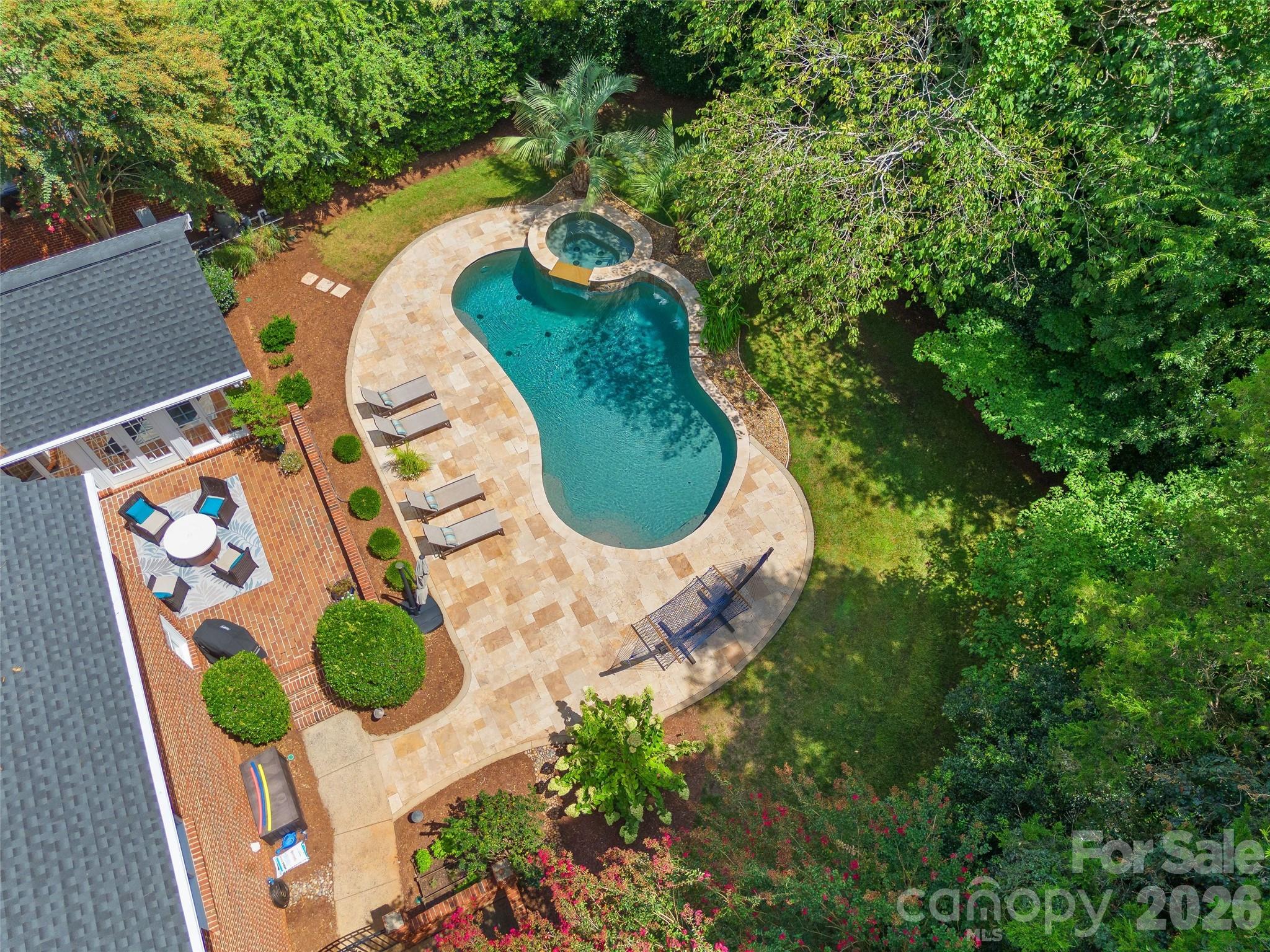 4533 Noras Path Road