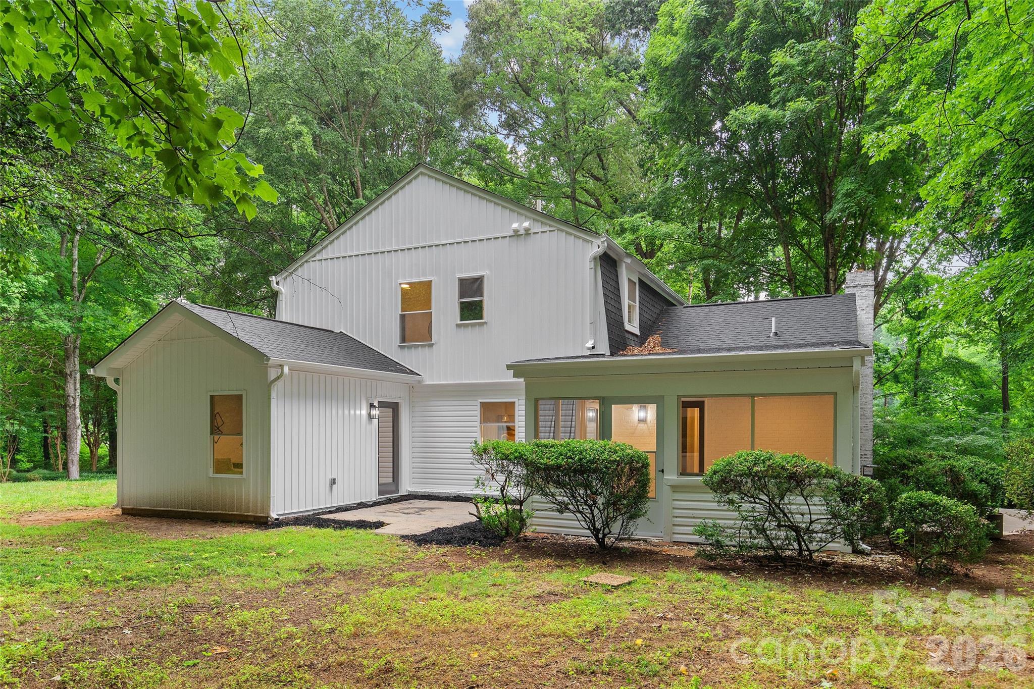 700 Tadlock Place