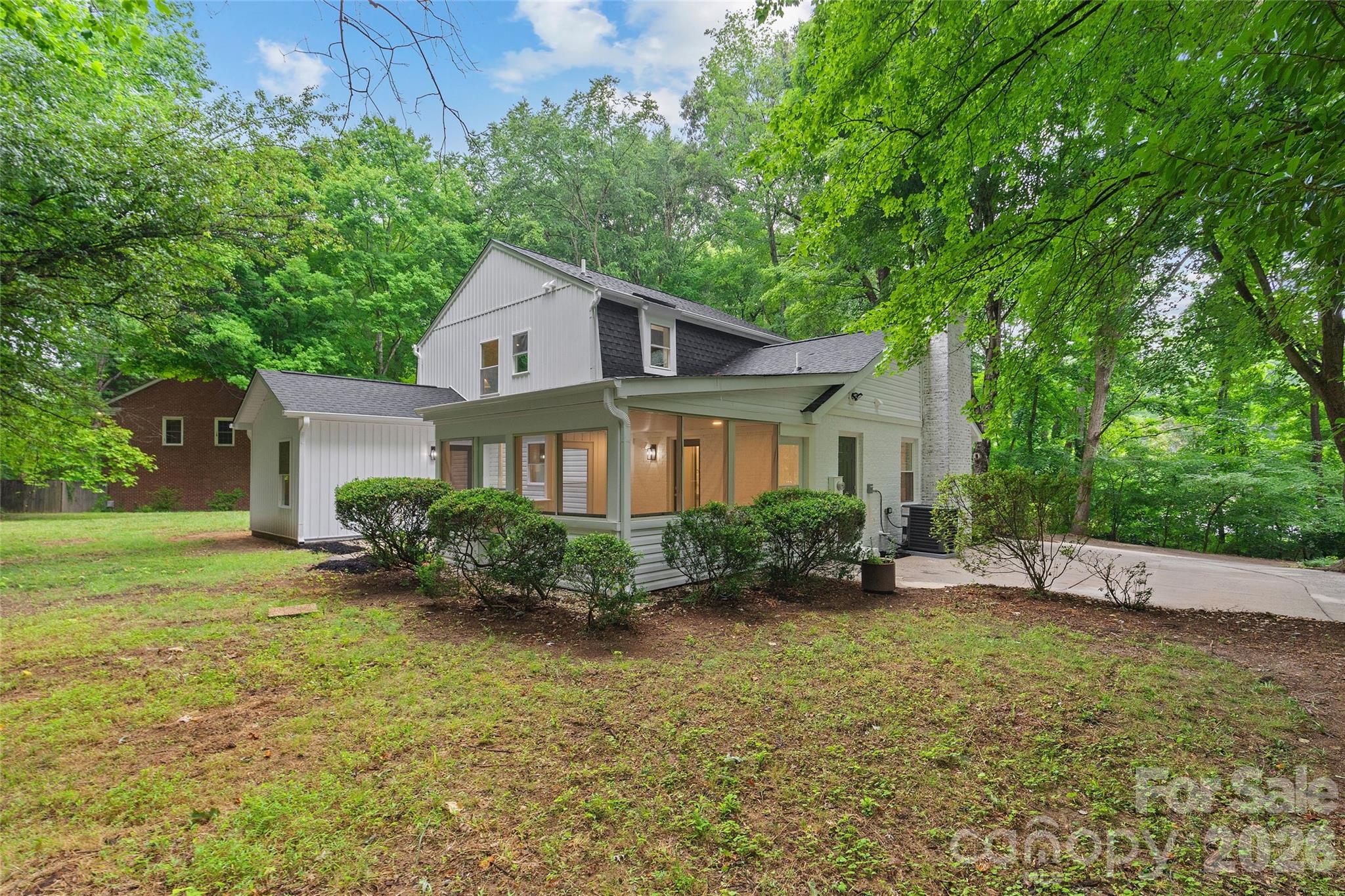 700 Tadlock Place