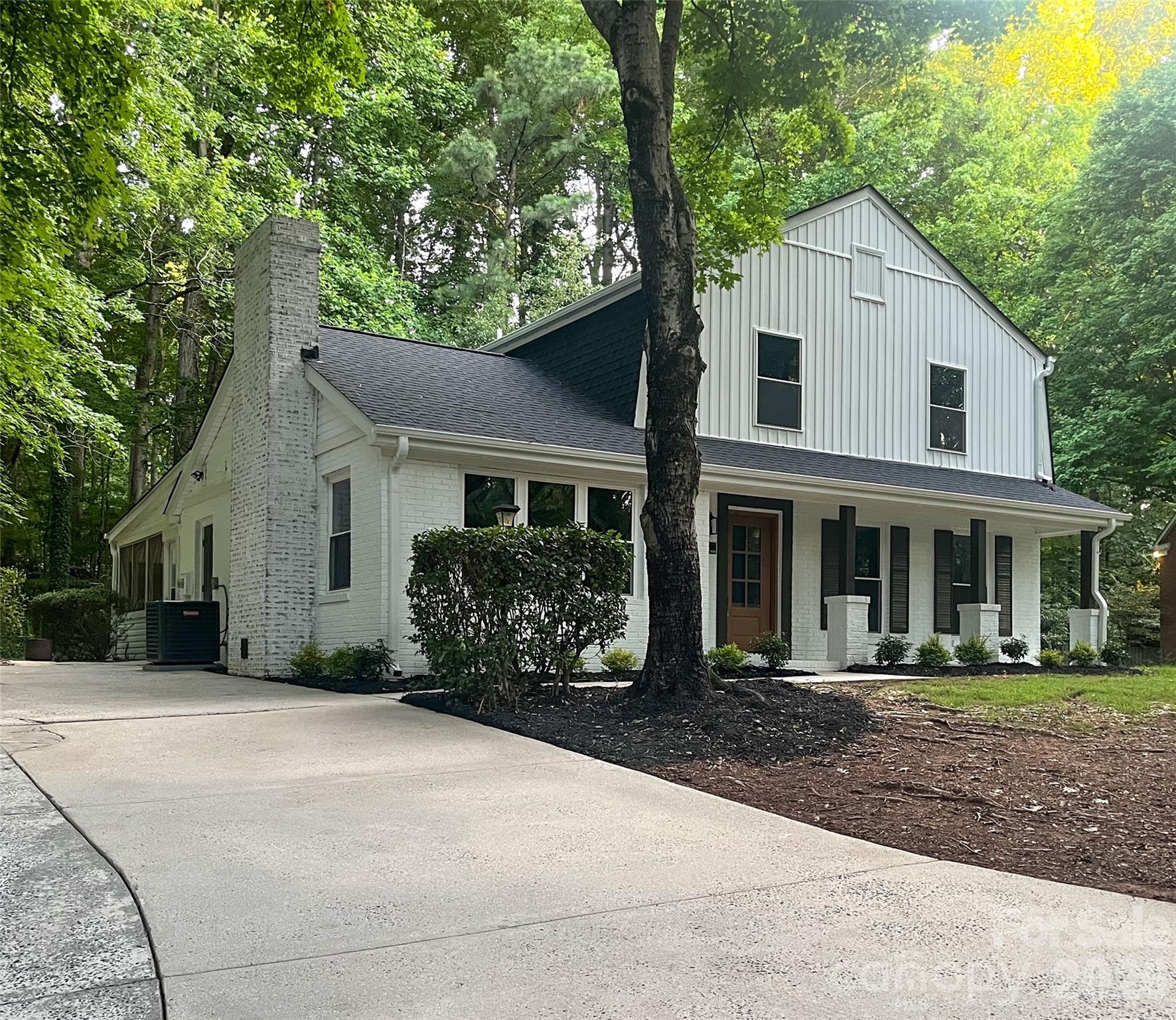 700 Tadlock Place
