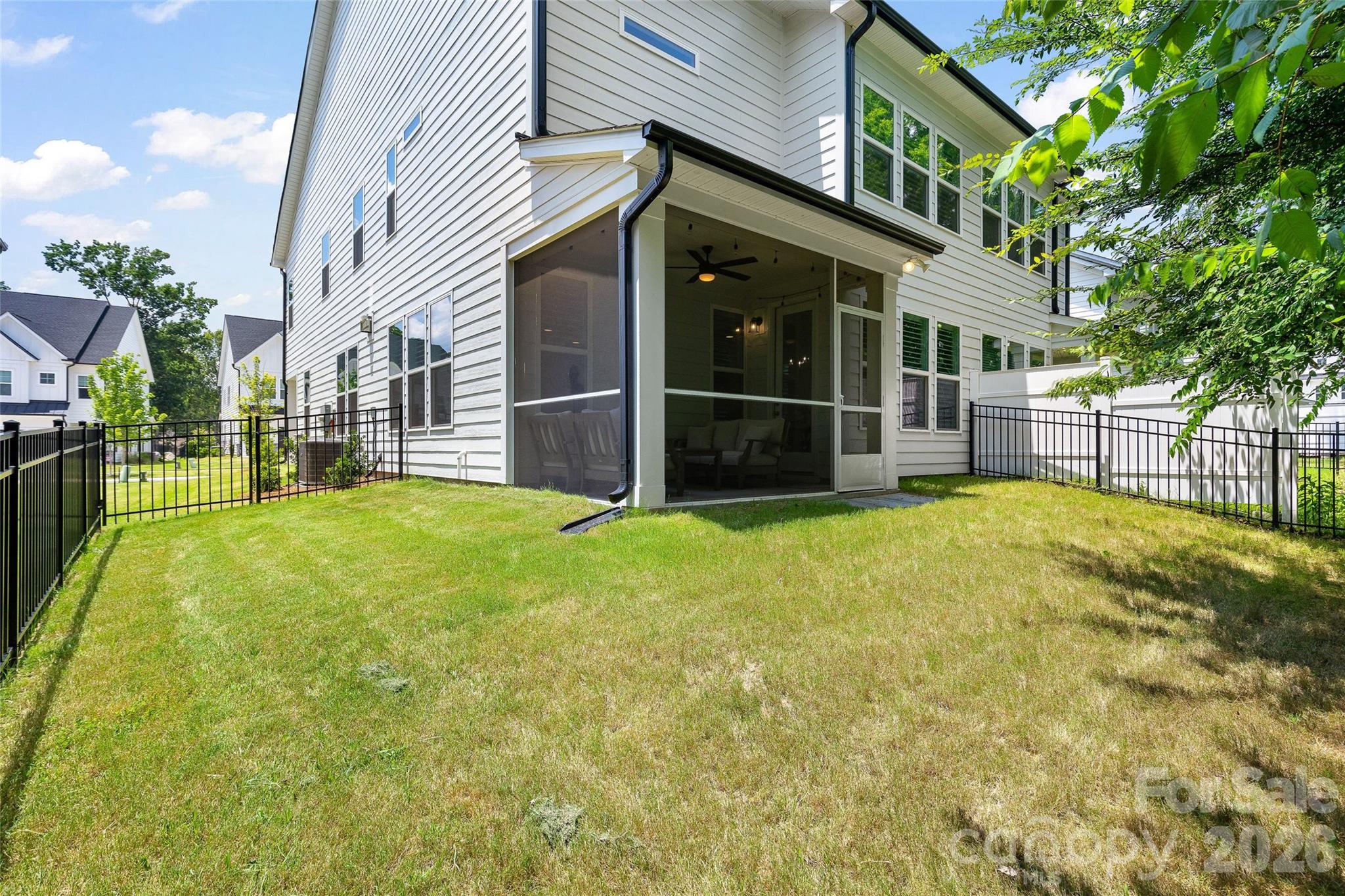 6023 Corbin Woods Court