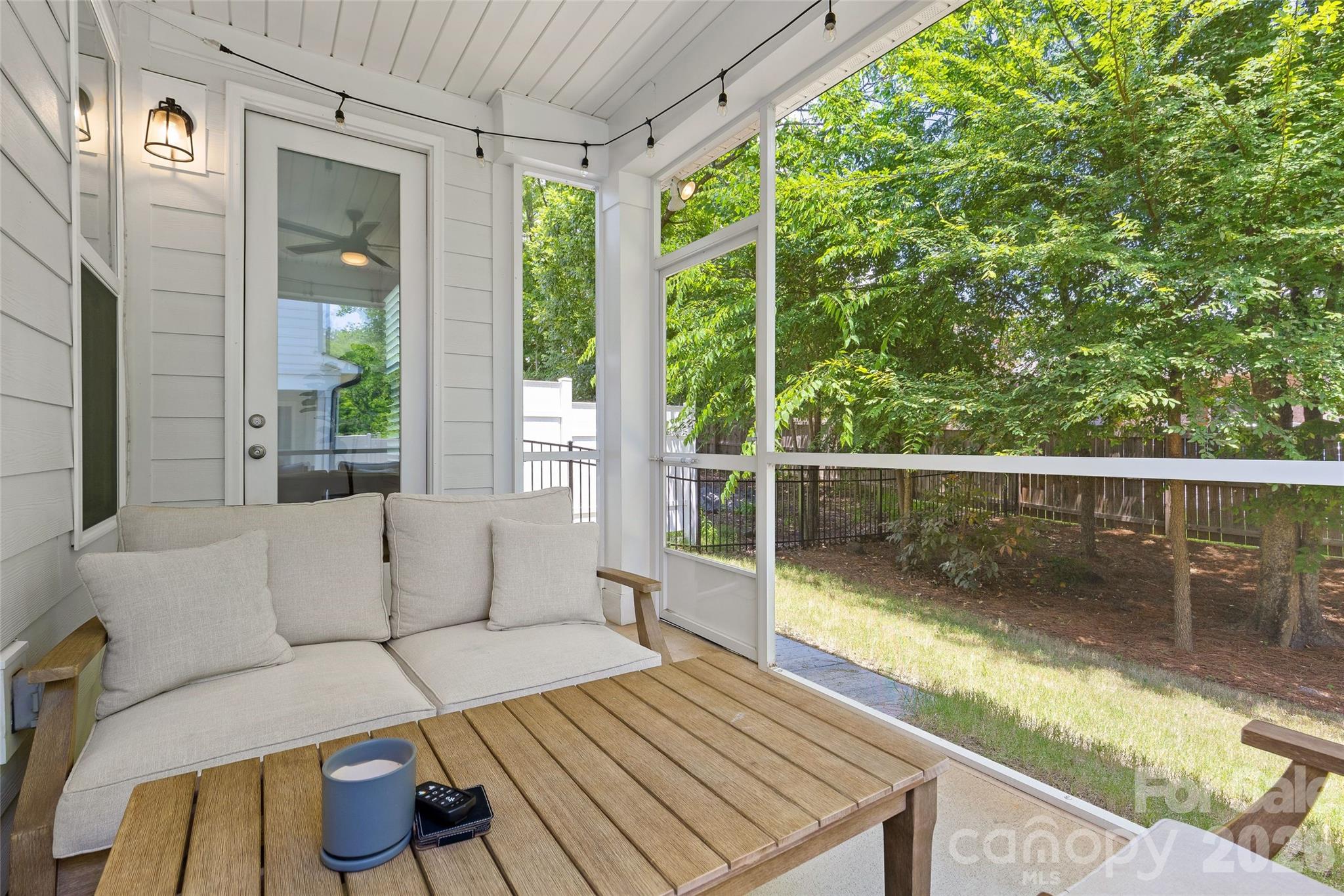 6023 Corbin Woods Court