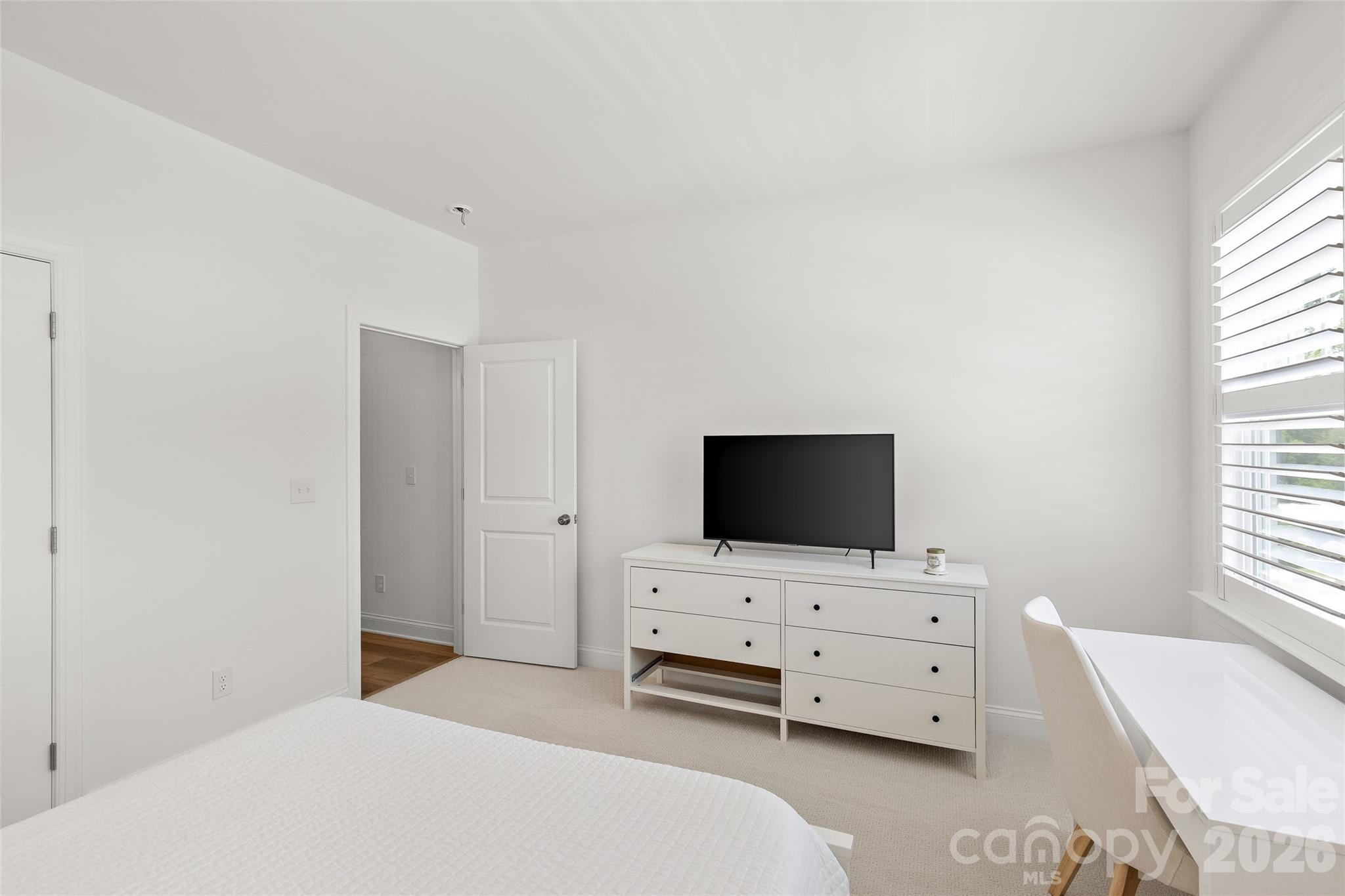 6023 Corbin Woods Court