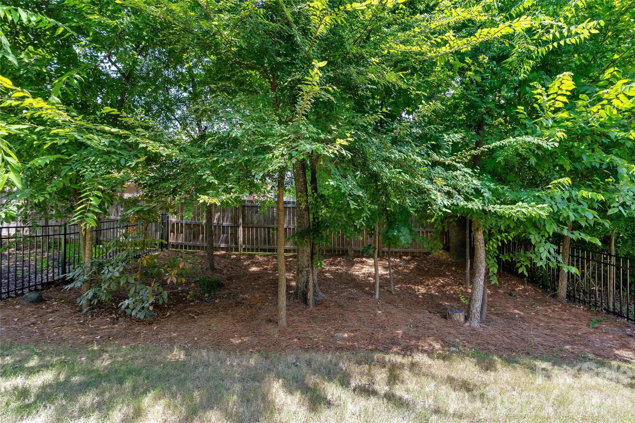 6023 Corbin Woods Court