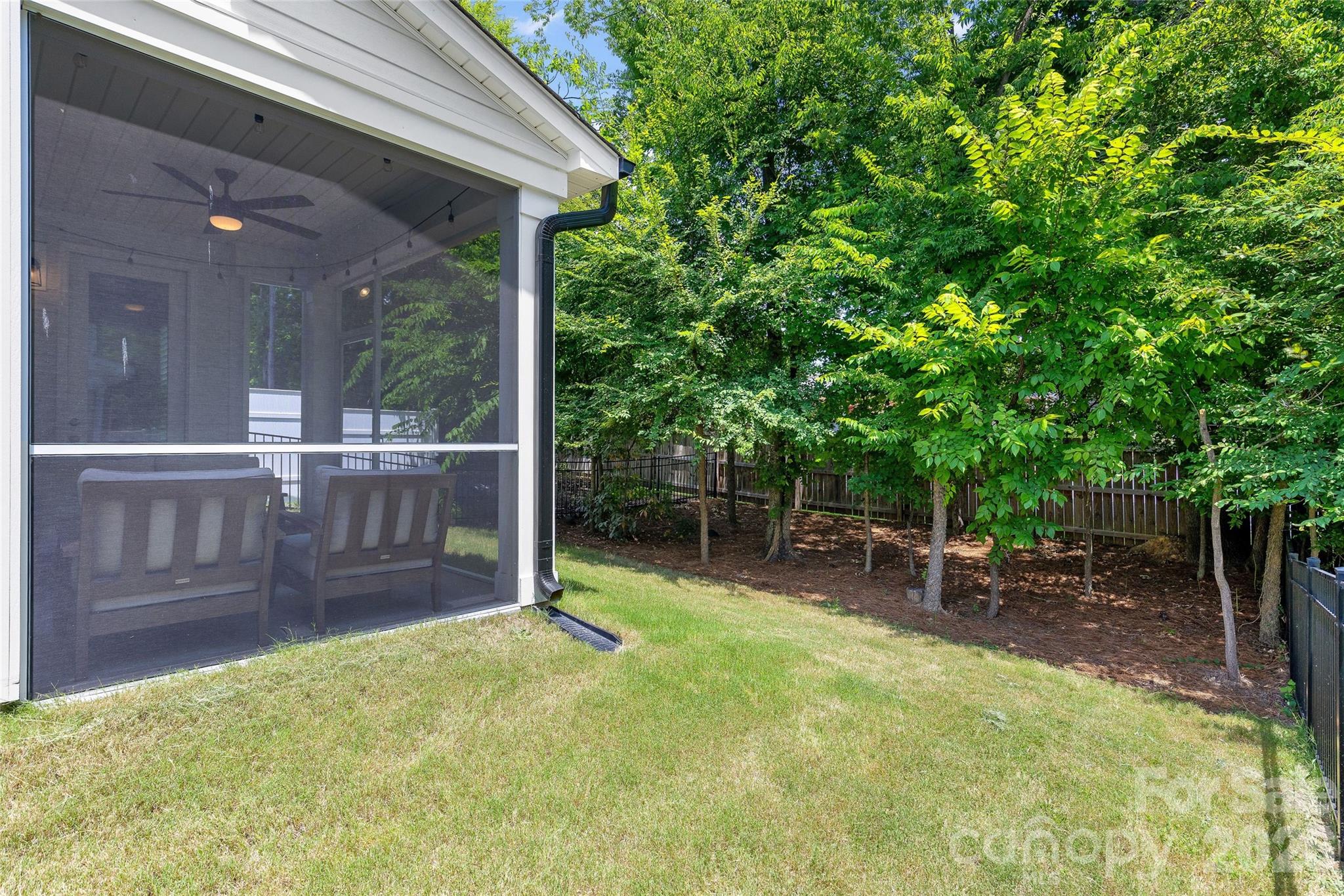 6023 Corbin Woods Court