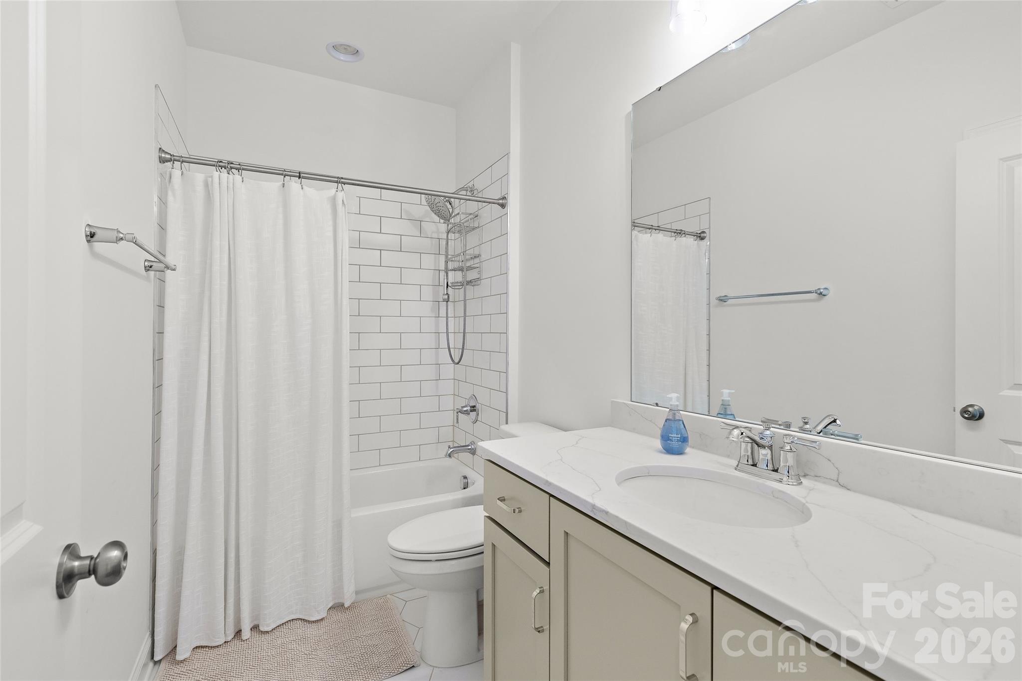 6023 Corbin Woods Court