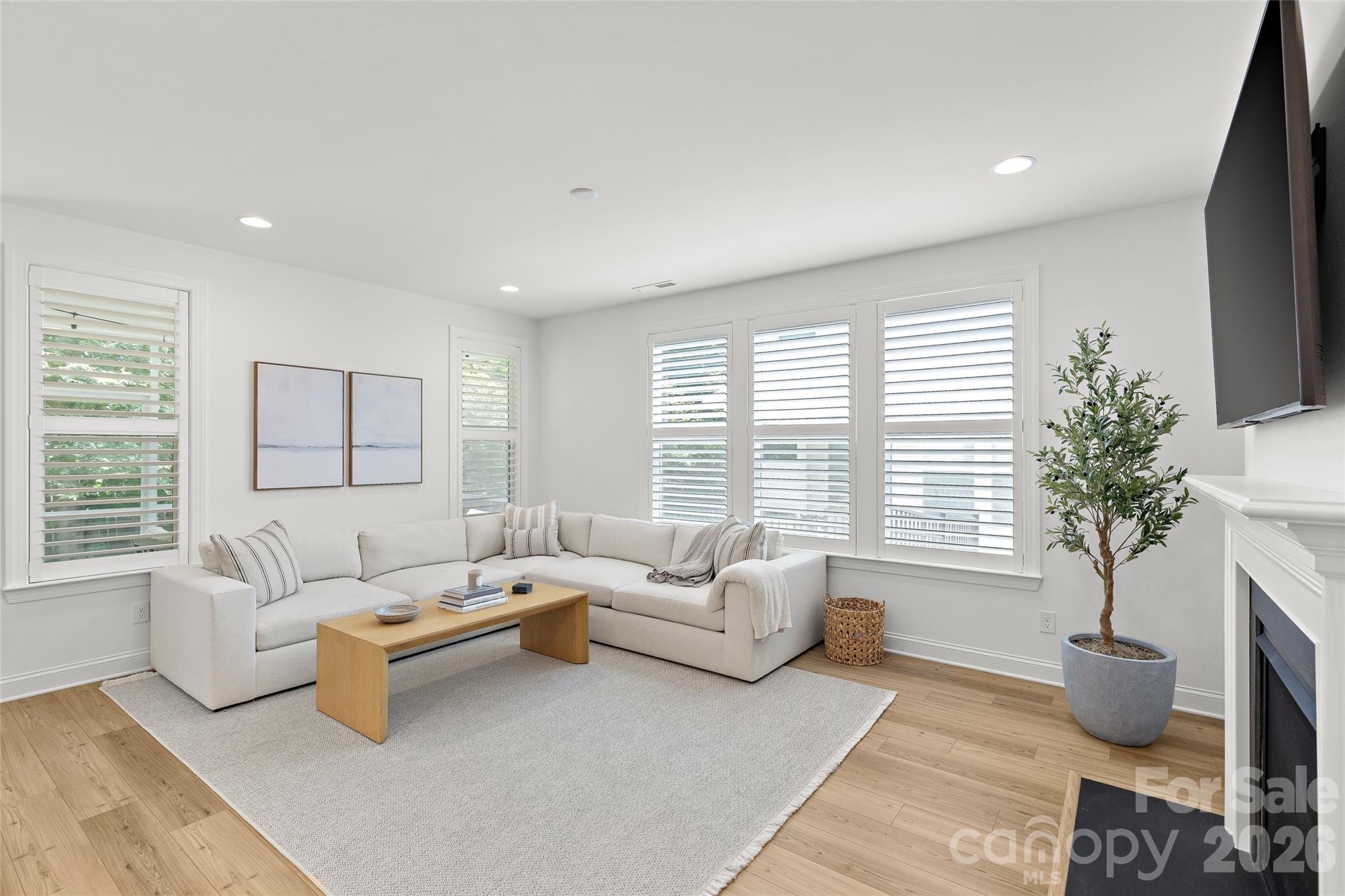 6023 Corbin Woods Court