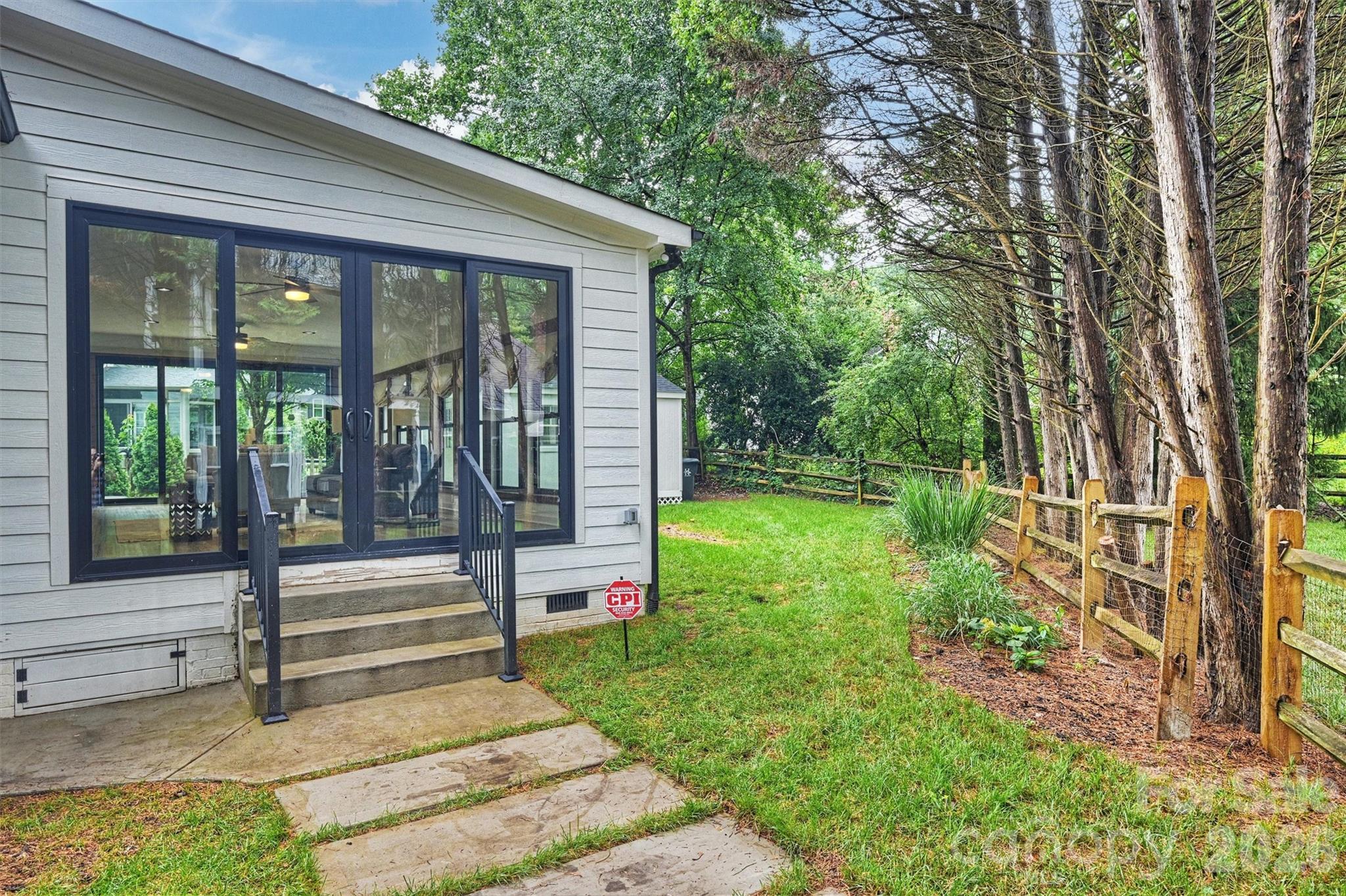 12328 Sparkling Way