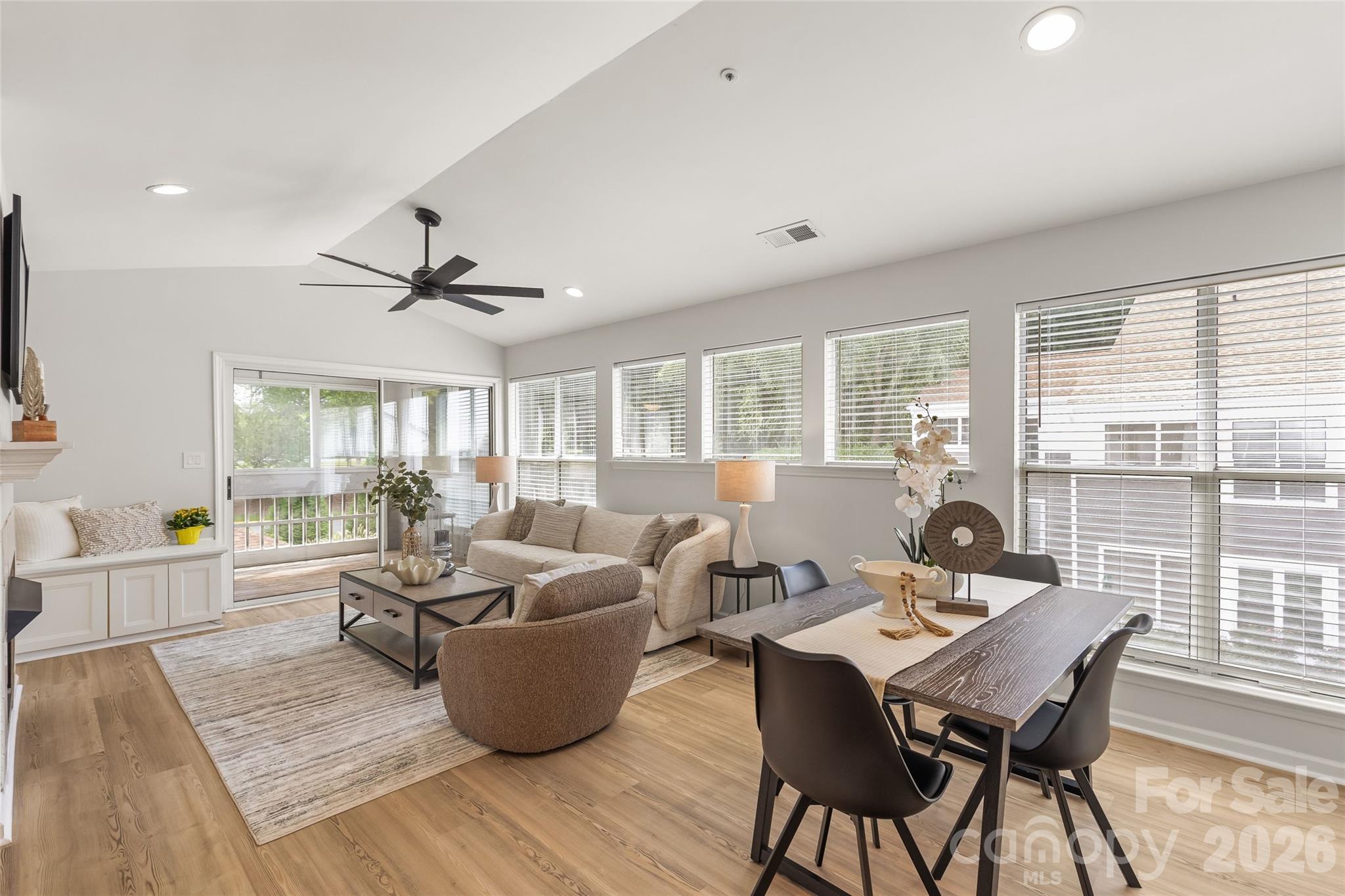 757 Southwest Drive Unit: 8