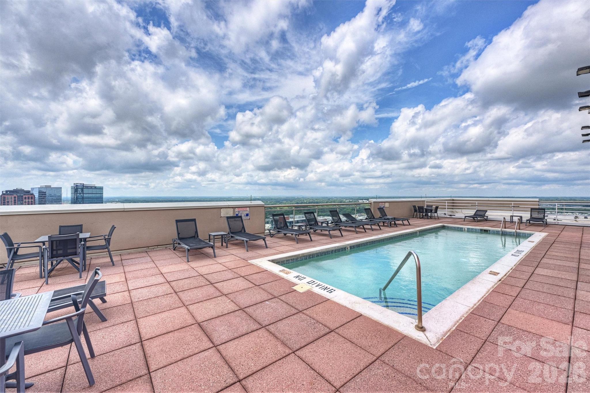 315 Arlington Avenue Unit: 504