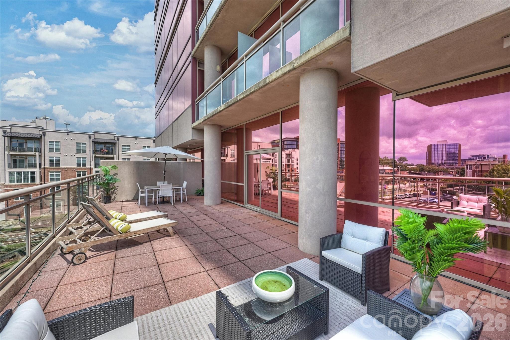 315 Arlington Avenue Unit: 504