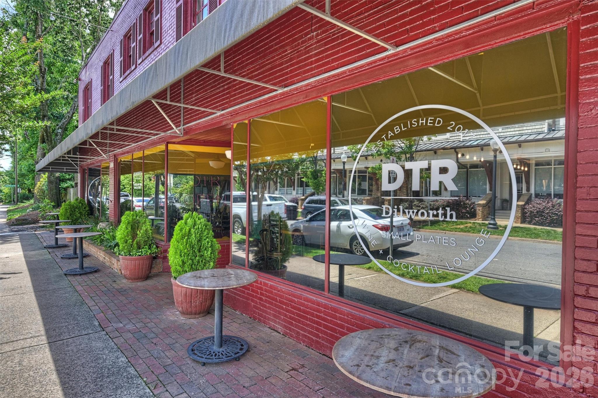315 Arlington Avenue Unit: 504