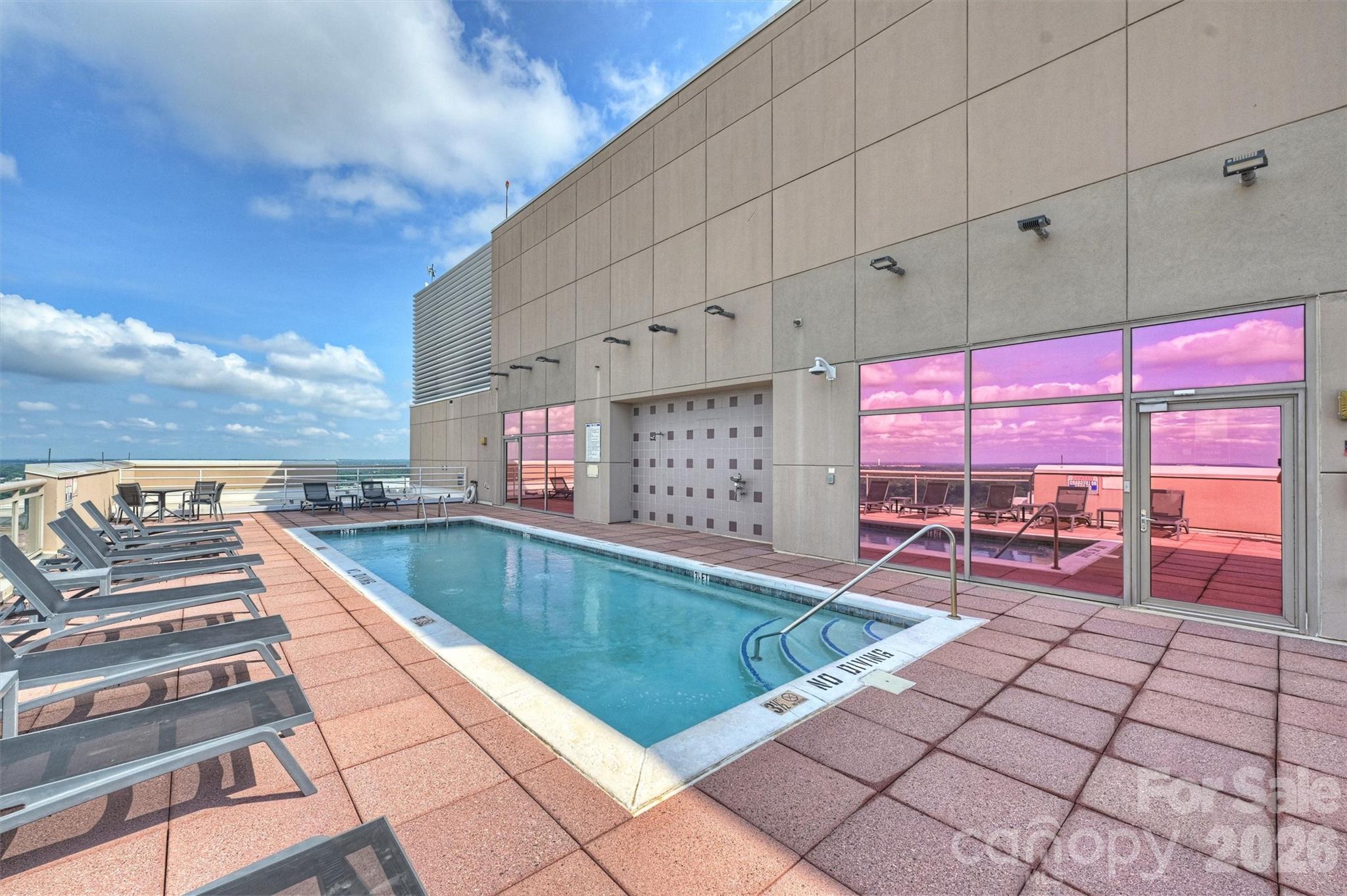 315 Arlington Avenue Unit: 504