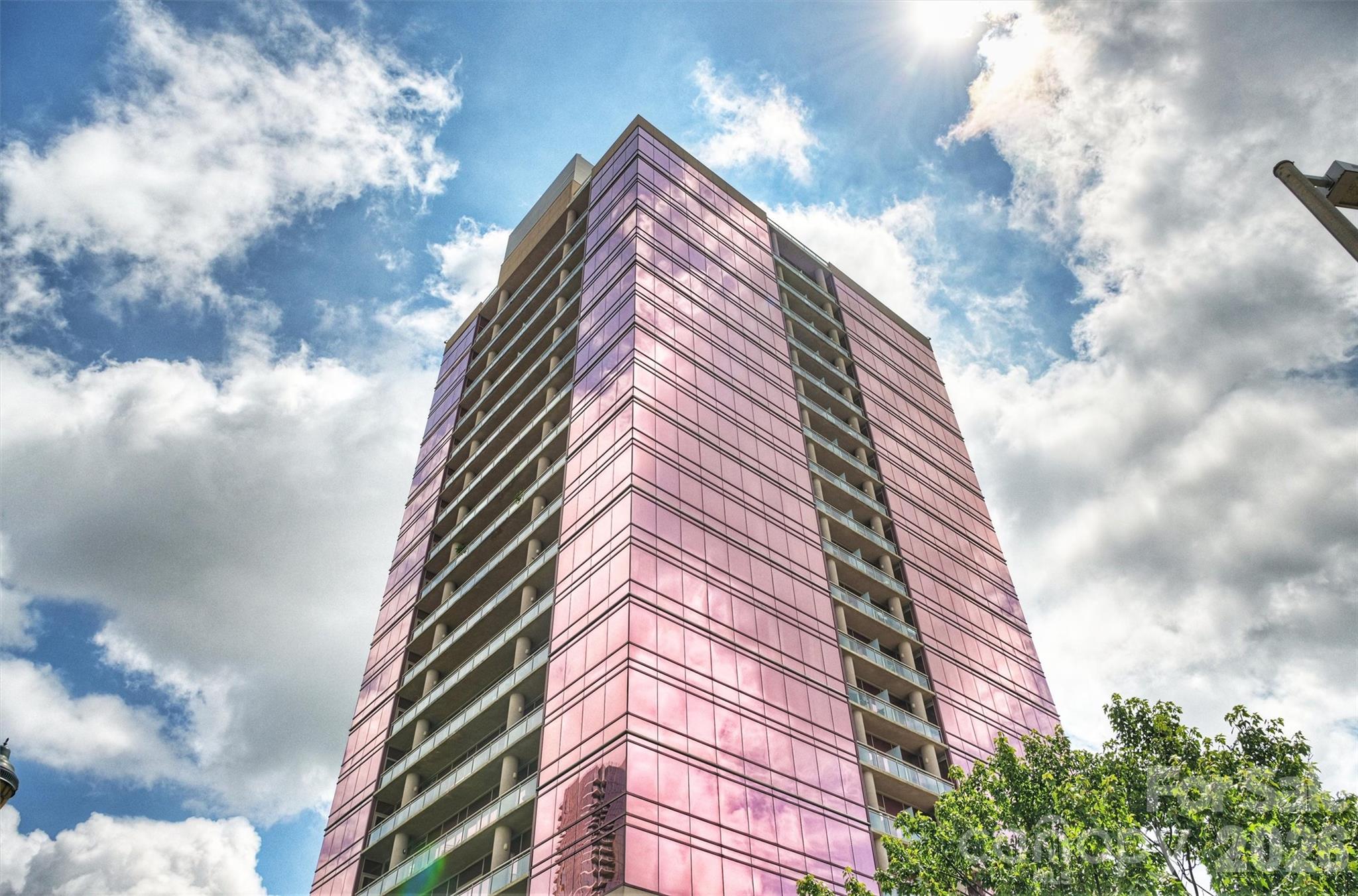 315 Arlington Avenue Unit: 504