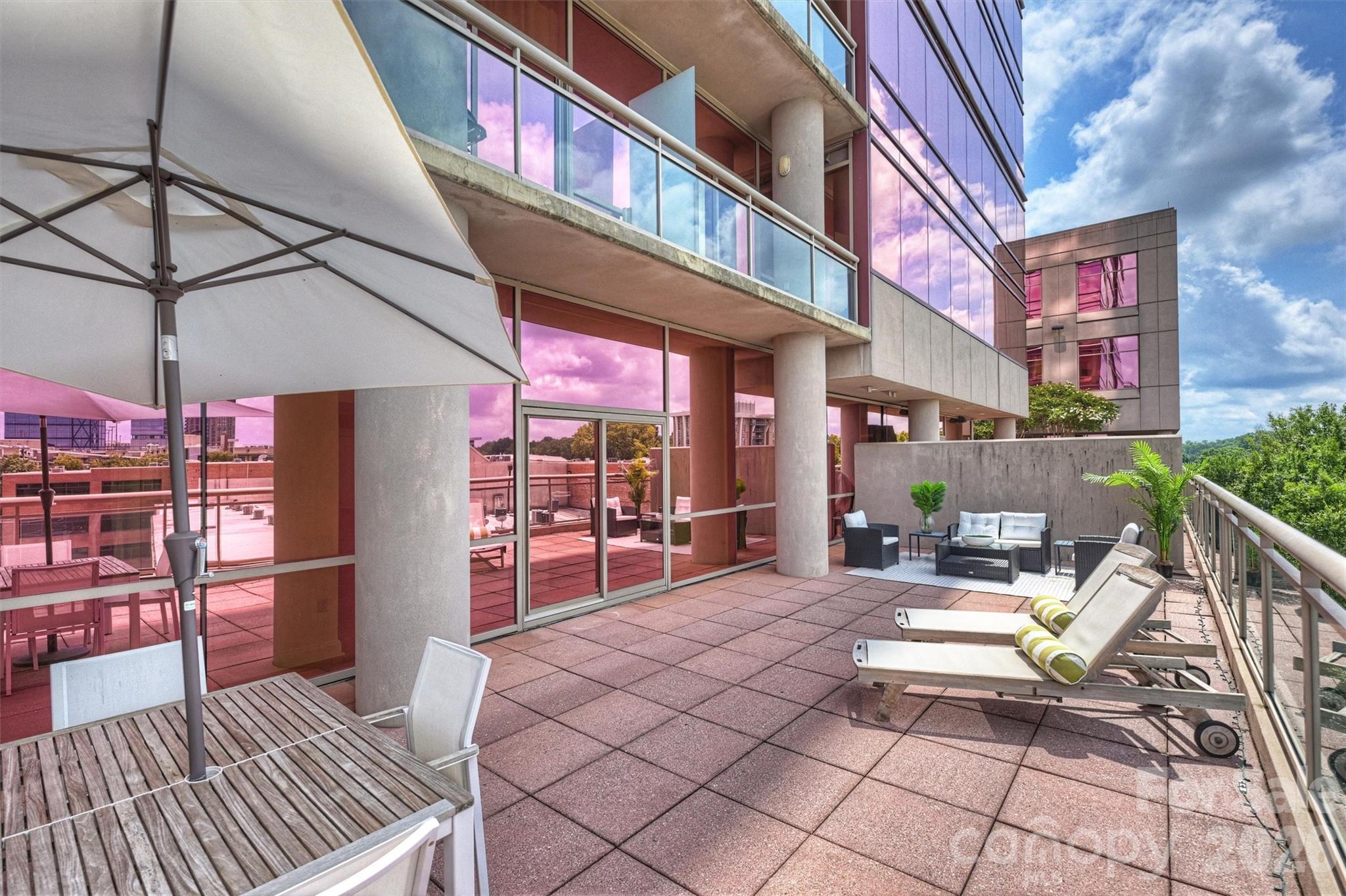 315 Arlington Avenue Unit: 504
