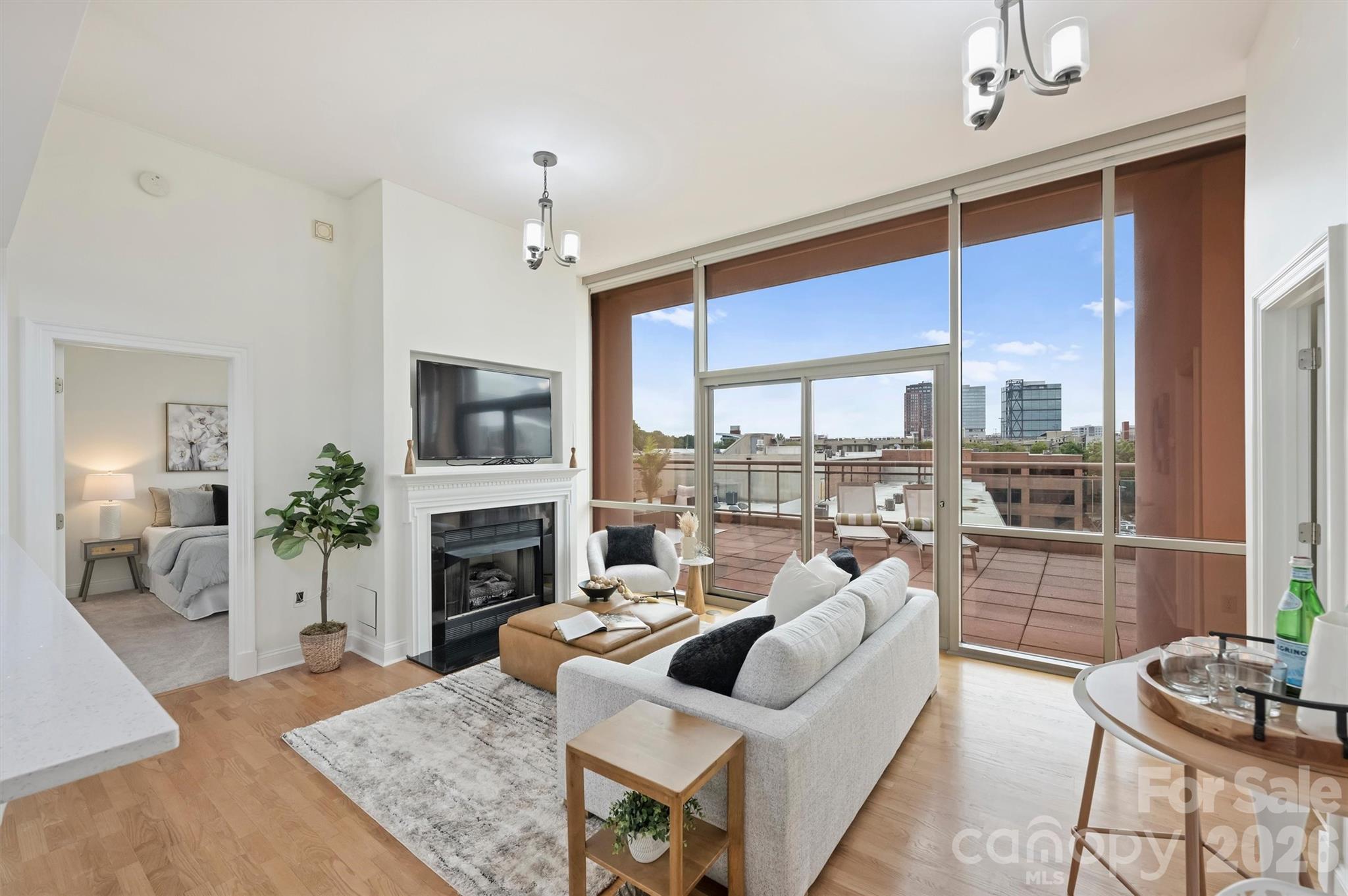 315 Arlington Avenue Unit: 504