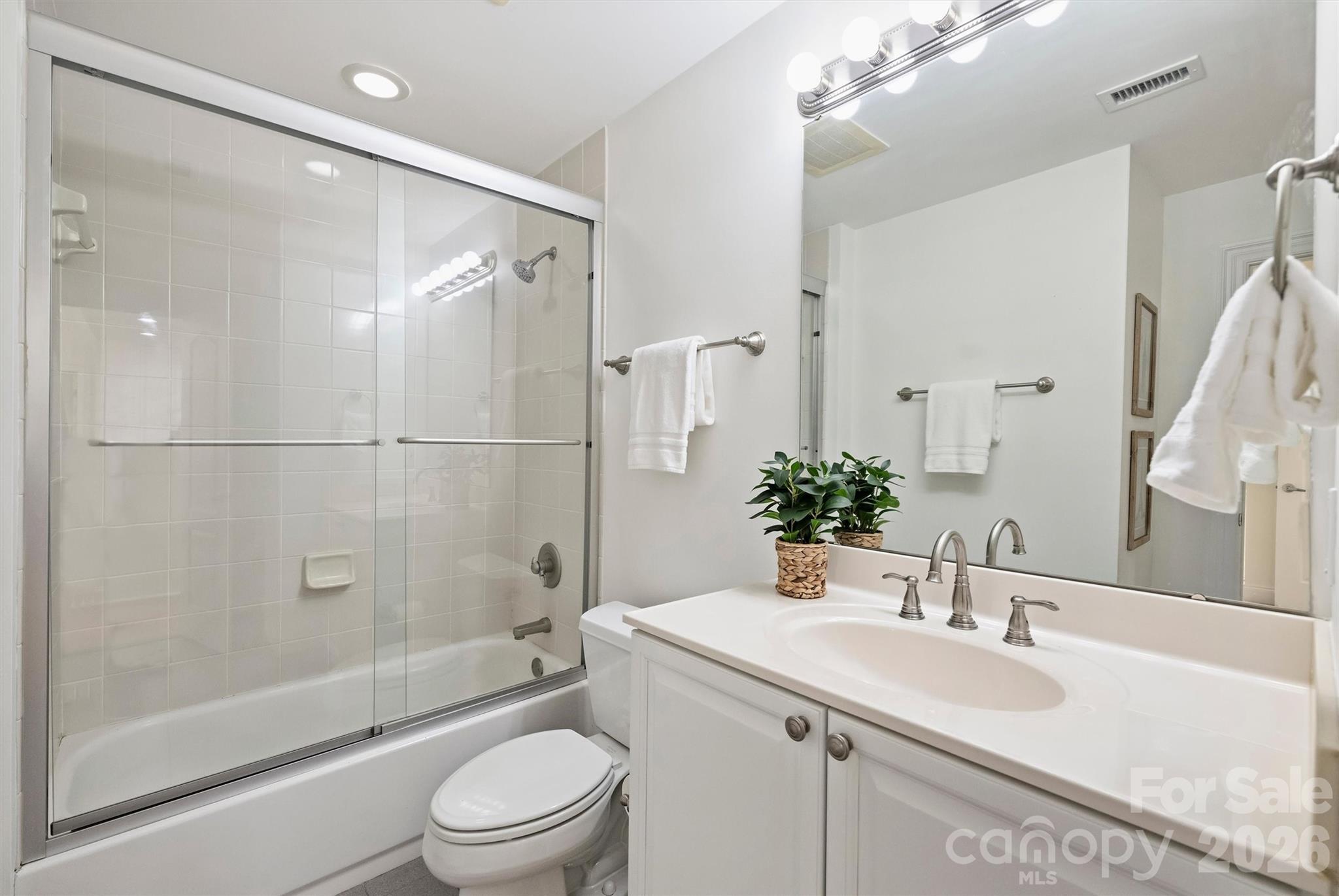 315 Arlington Avenue Unit: 504