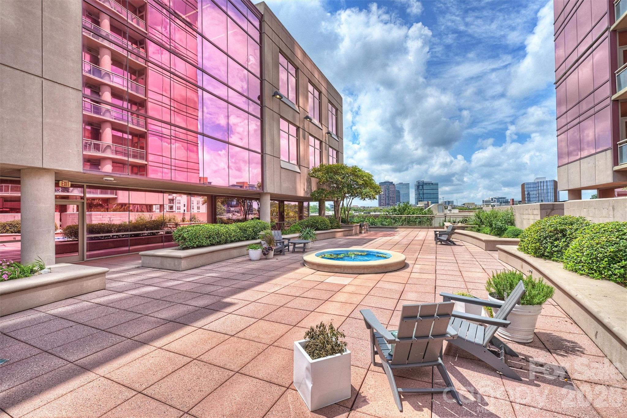 315 Arlington Avenue Unit: 504
