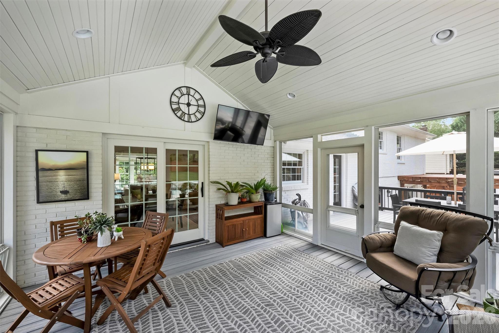 3120 Sunnybrook Drive