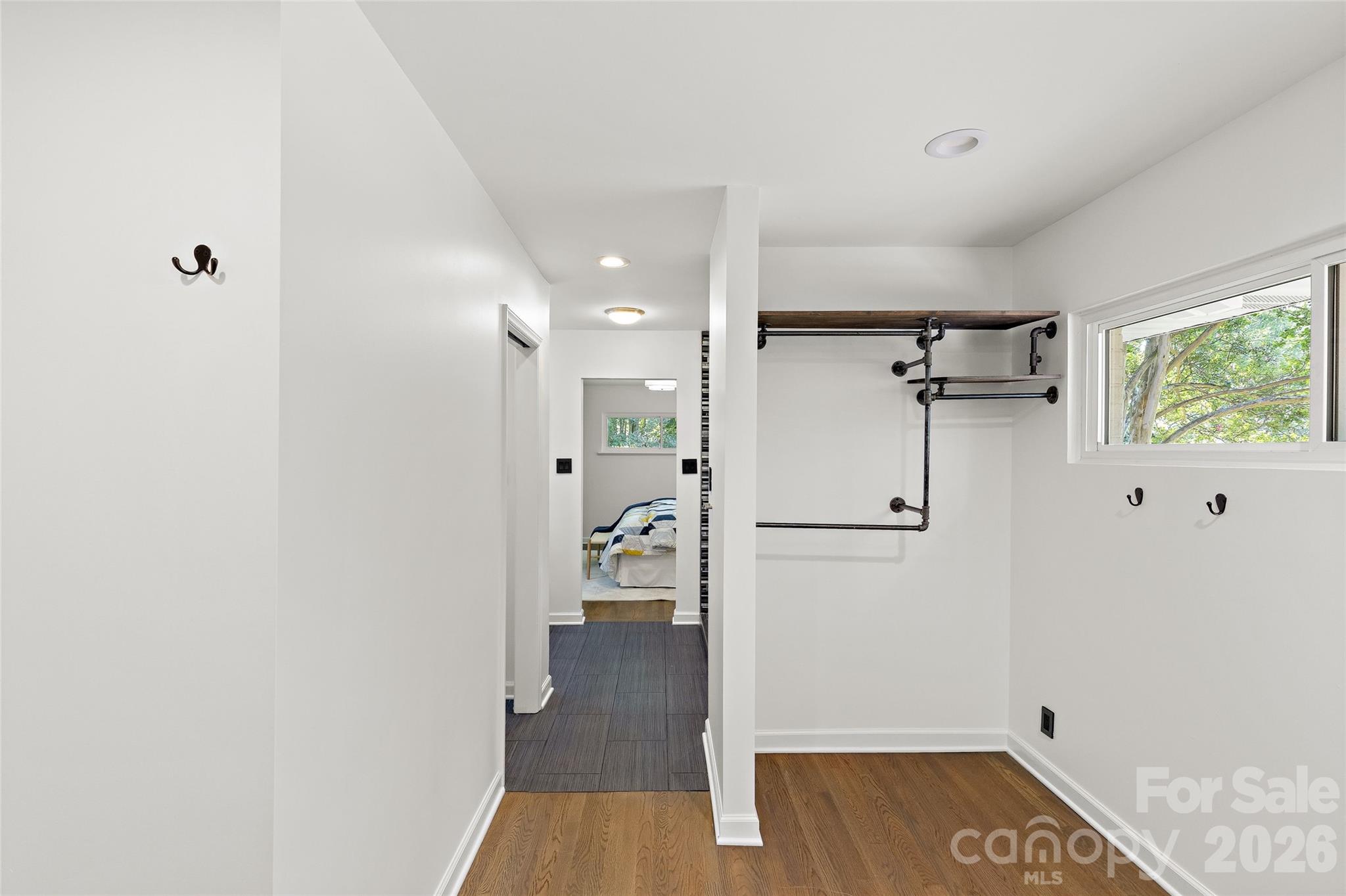 1222 Burtonwood Circle