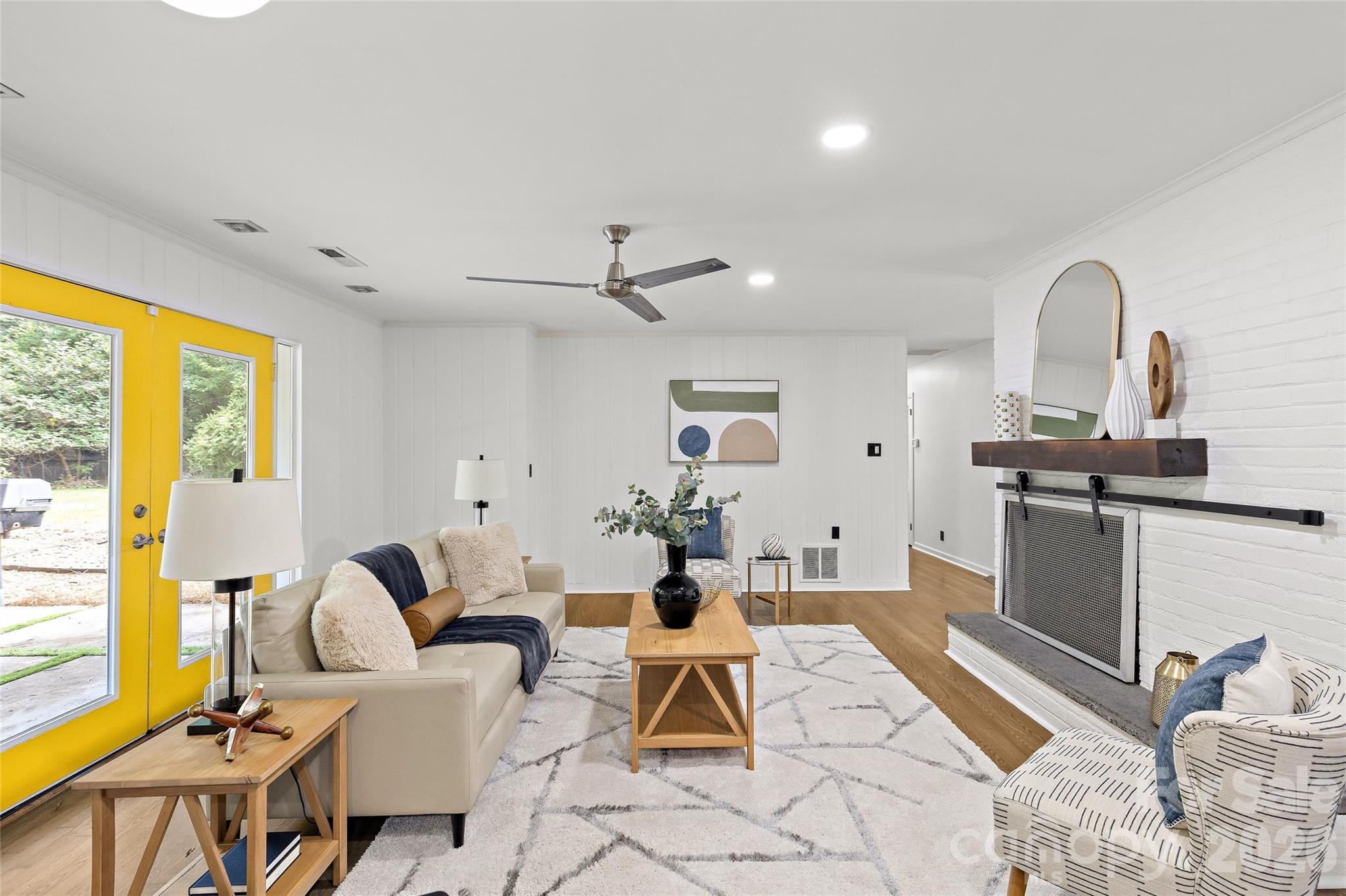 1222 Burtonwood Circle