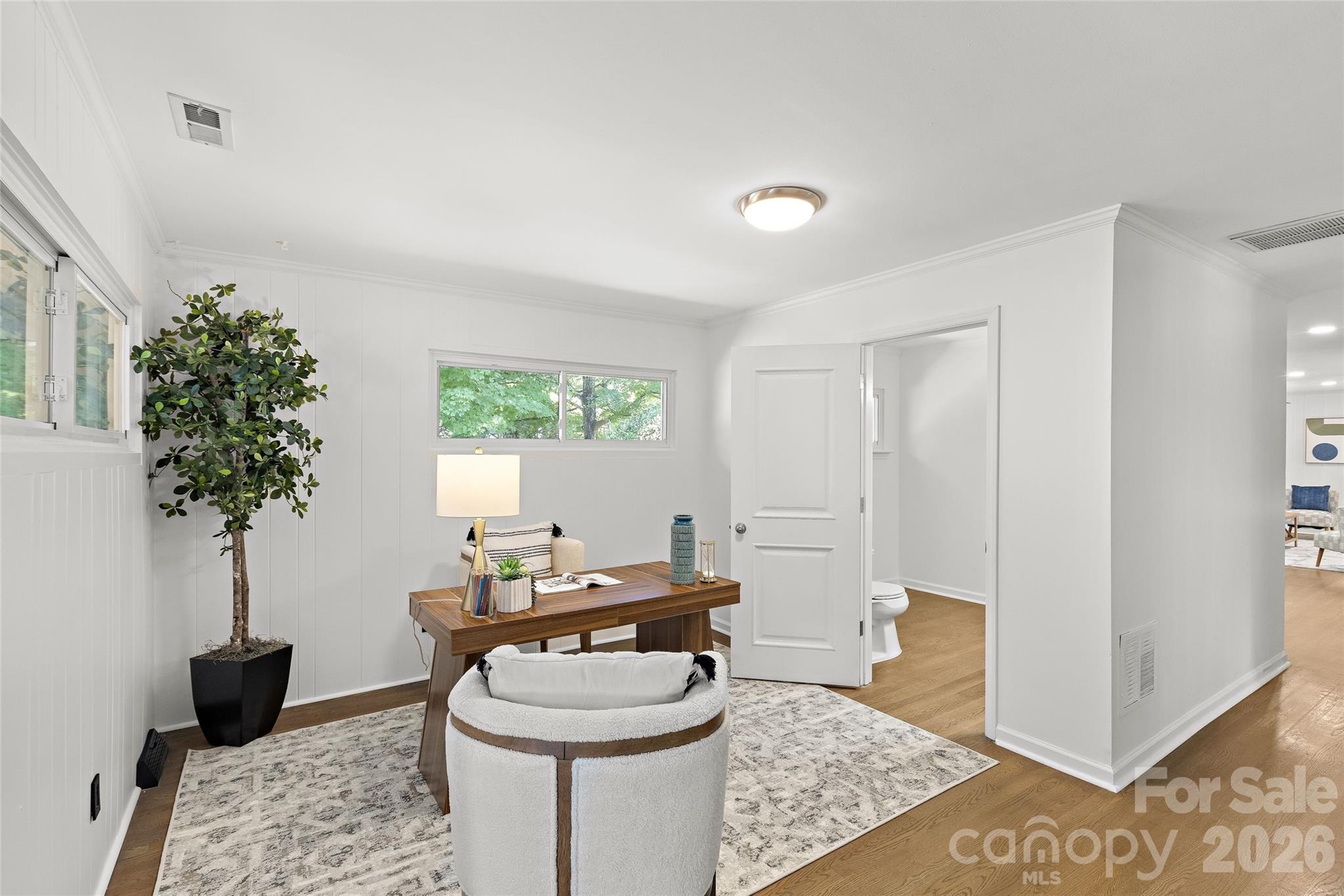 1222 Burtonwood Circle