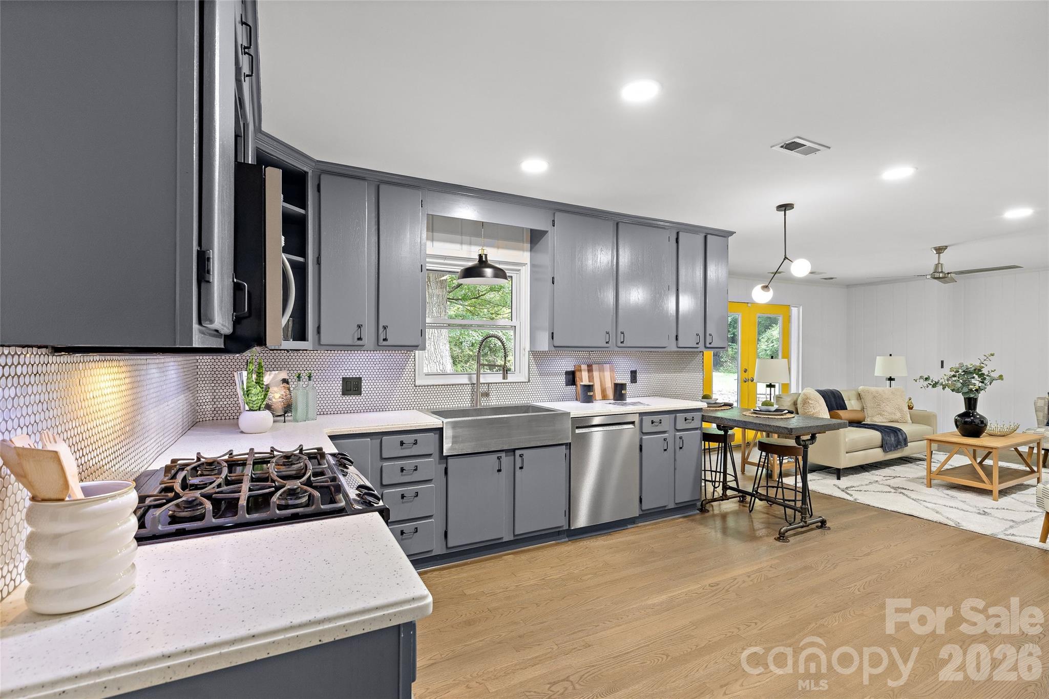 1222 Burtonwood Circle