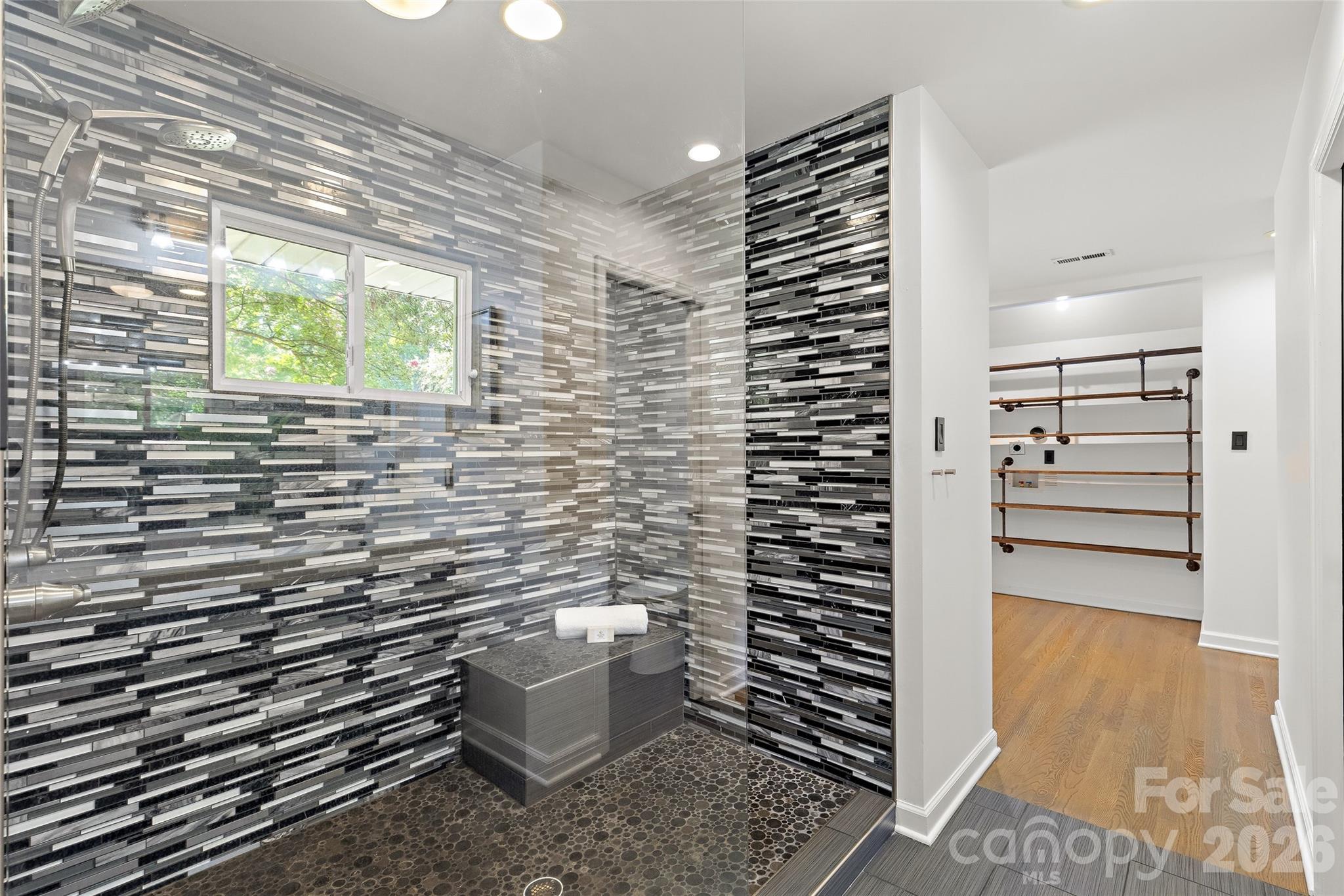 1222 Burtonwood Circle