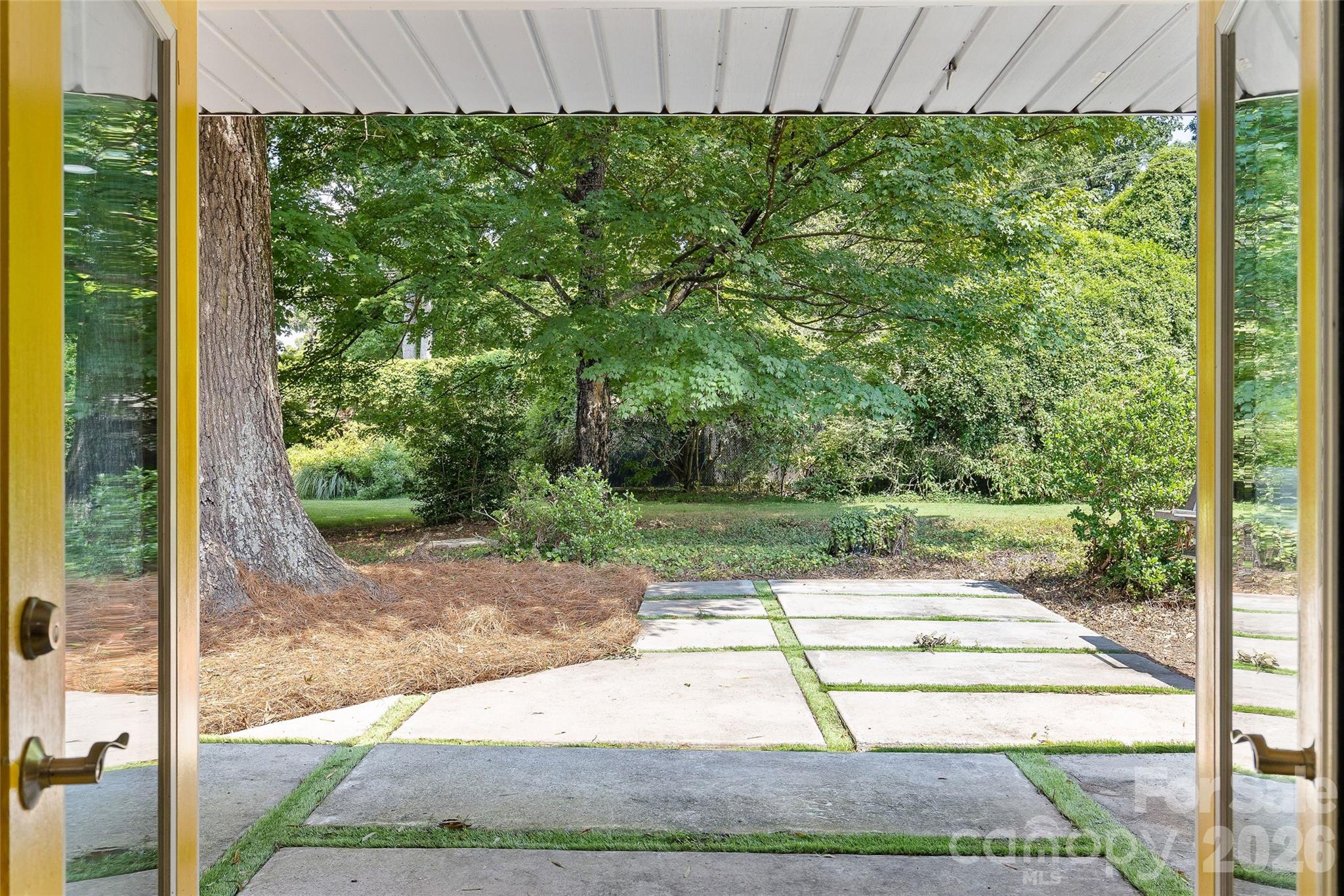 1222 Burtonwood Circle