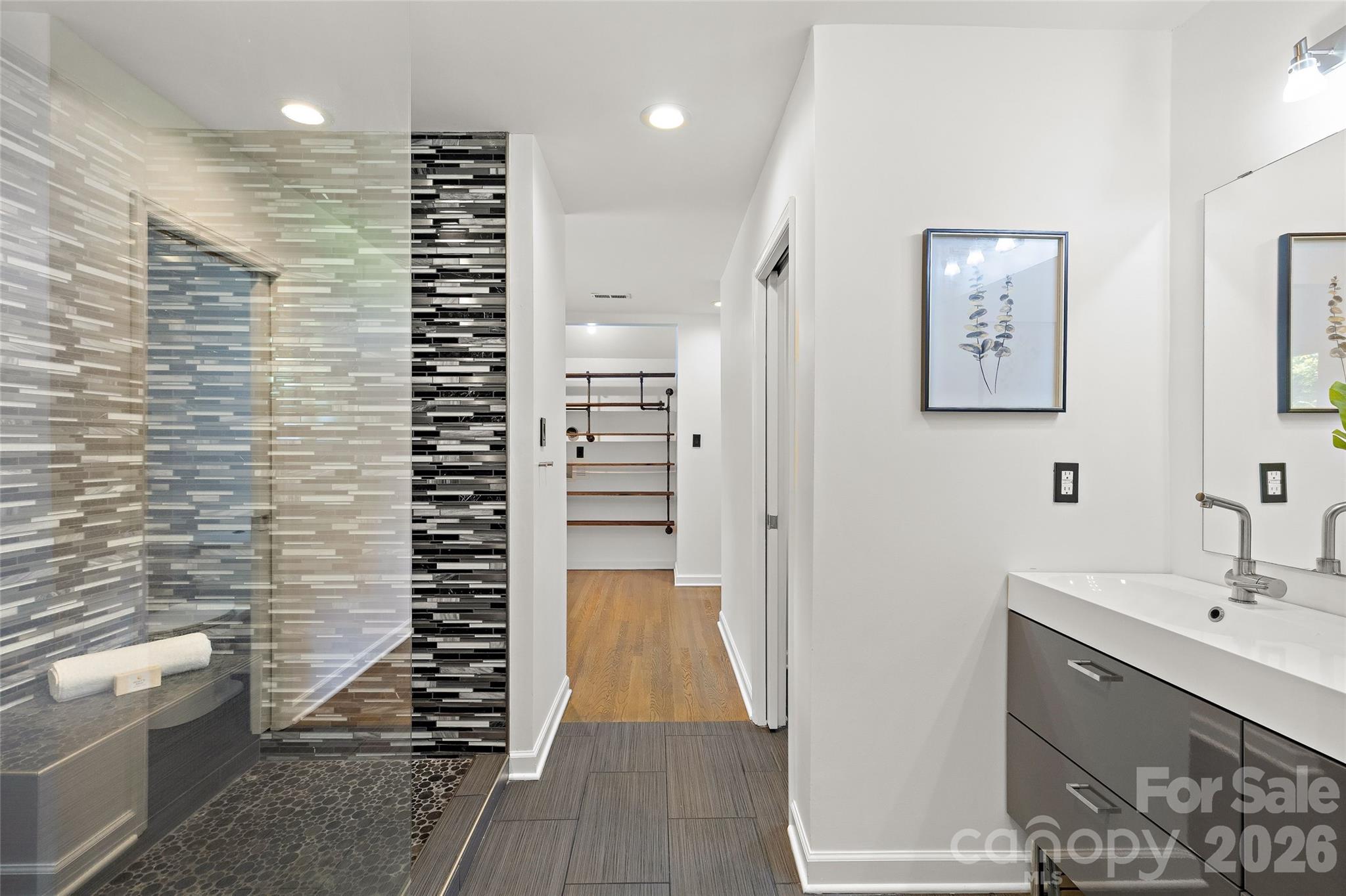 1222 Burtonwood Circle