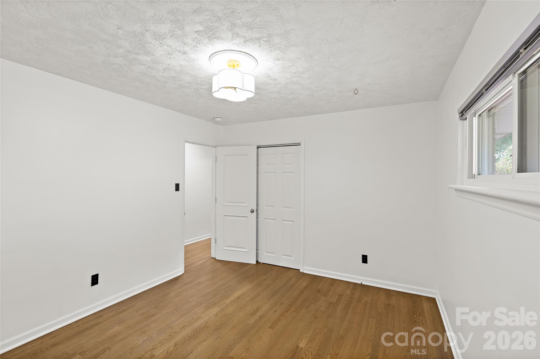 1222 Burtonwood Circle