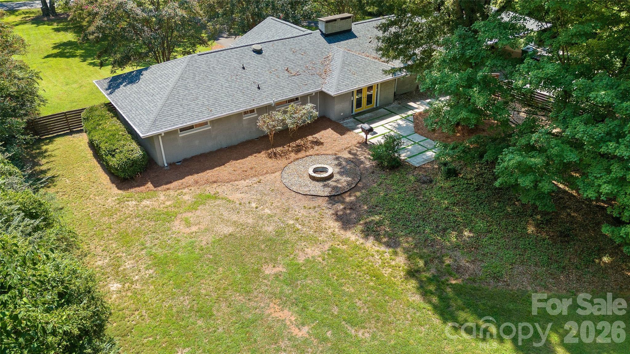 1222 Burtonwood Circle