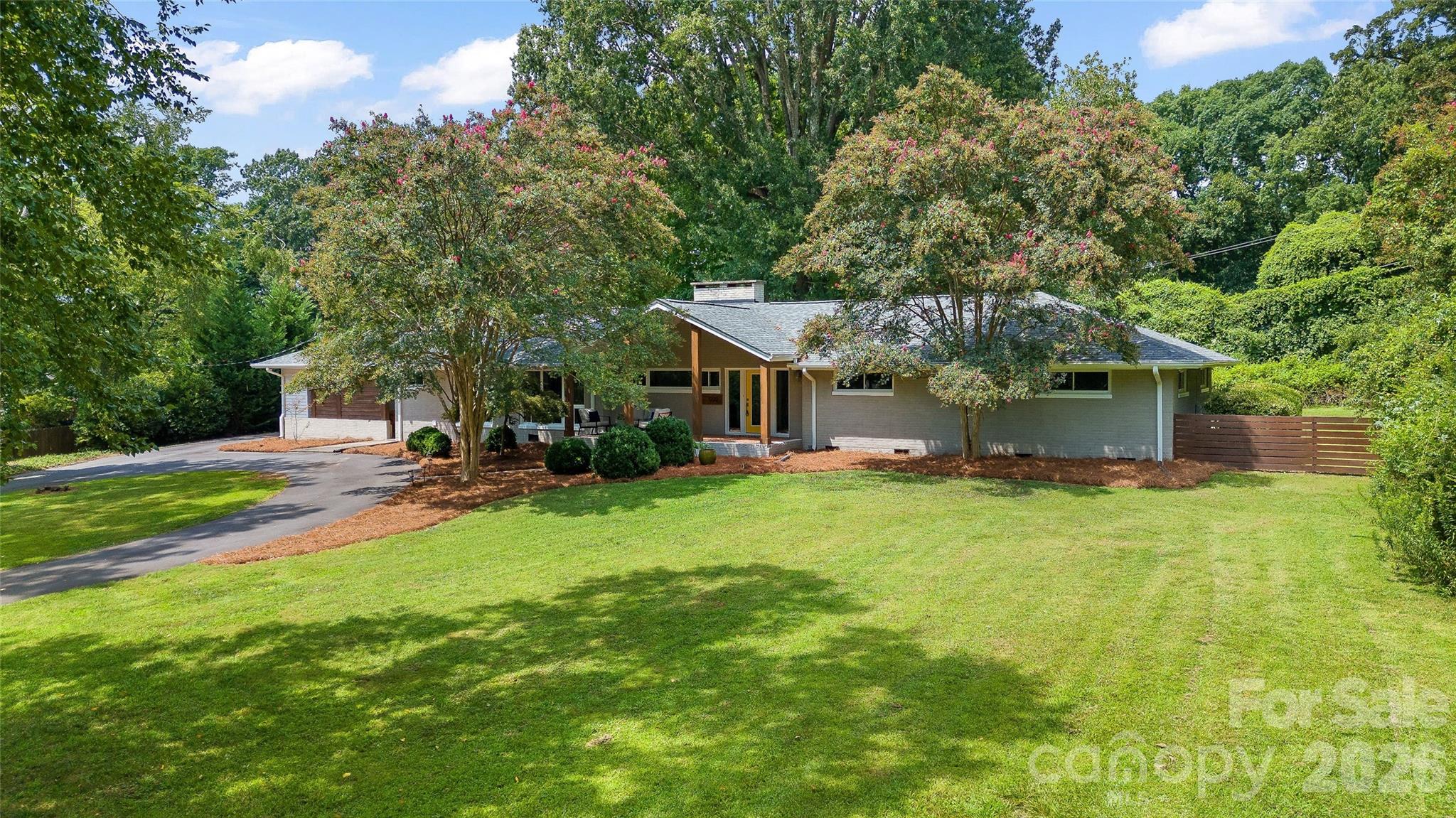 1222 Burtonwood Circle