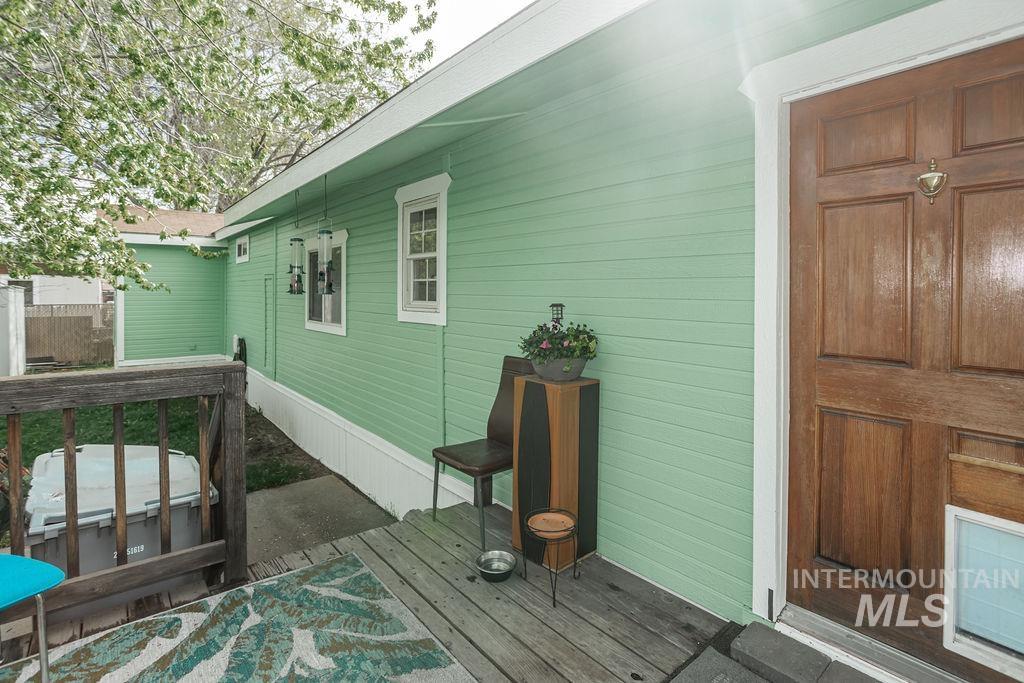 306 E 47th Street # 9