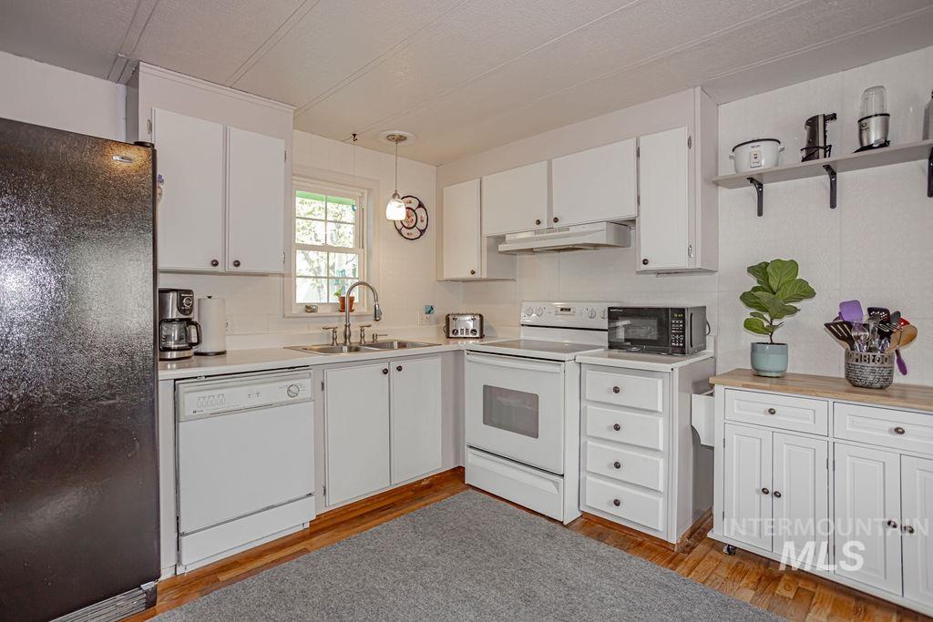 306 E 47th Street # 9