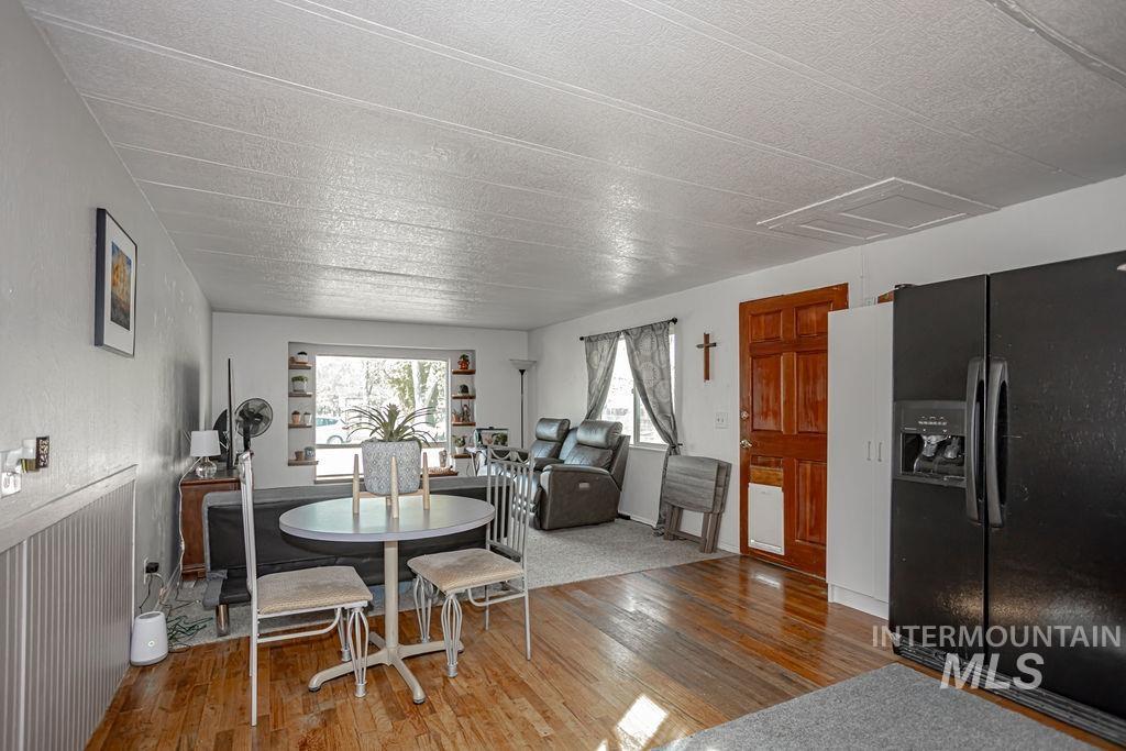306 E 47th Street # 9