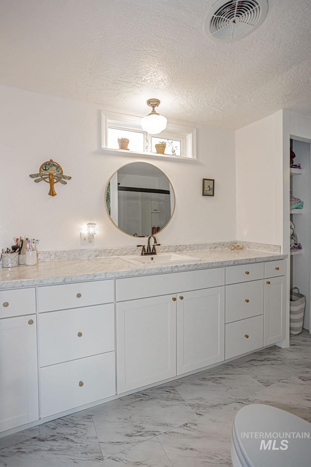 306 E 47th Street # 9