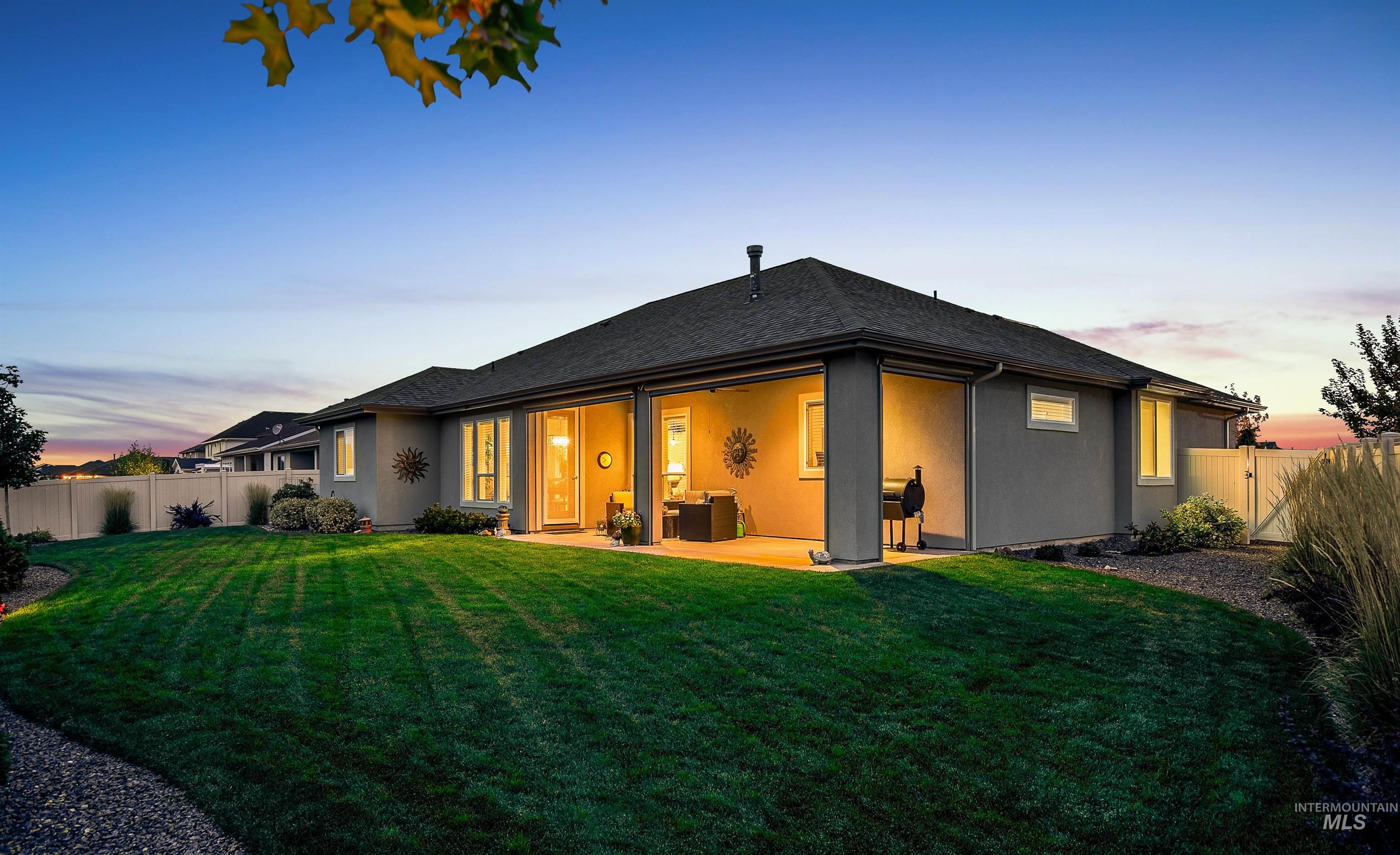 10061 W Golden Rain Street