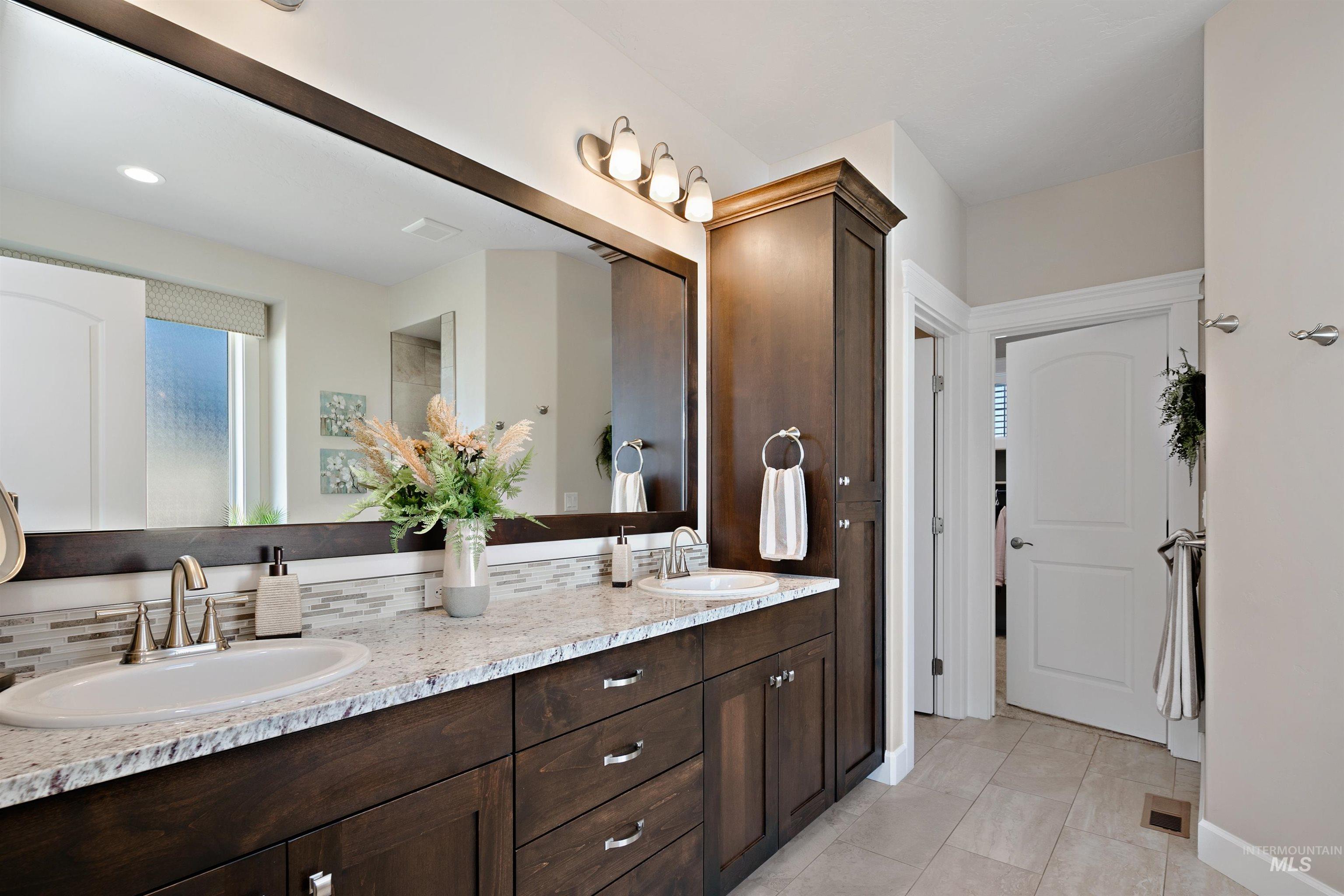 10061 W Golden Rain Street