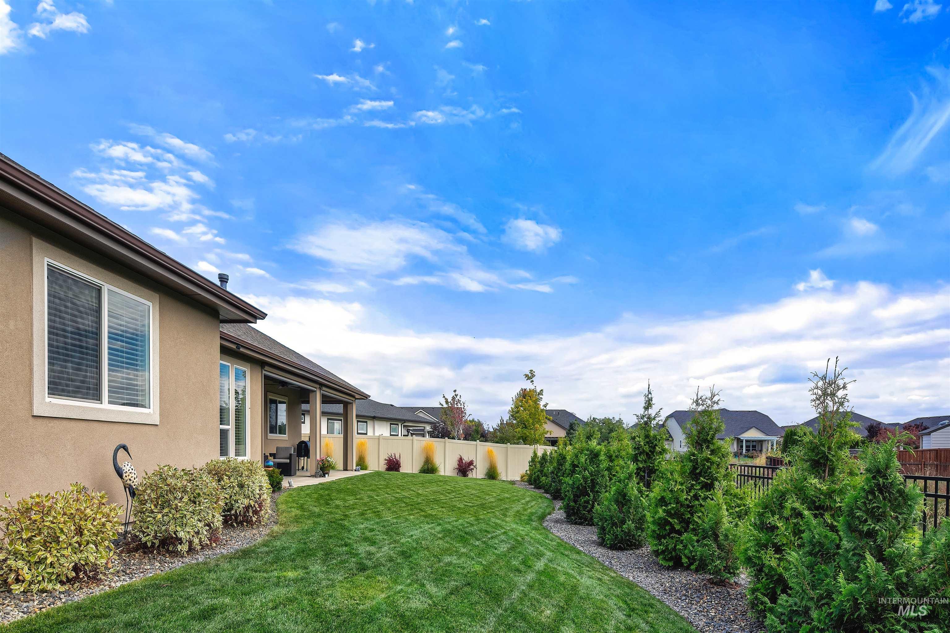 10061 W Golden Rain Street