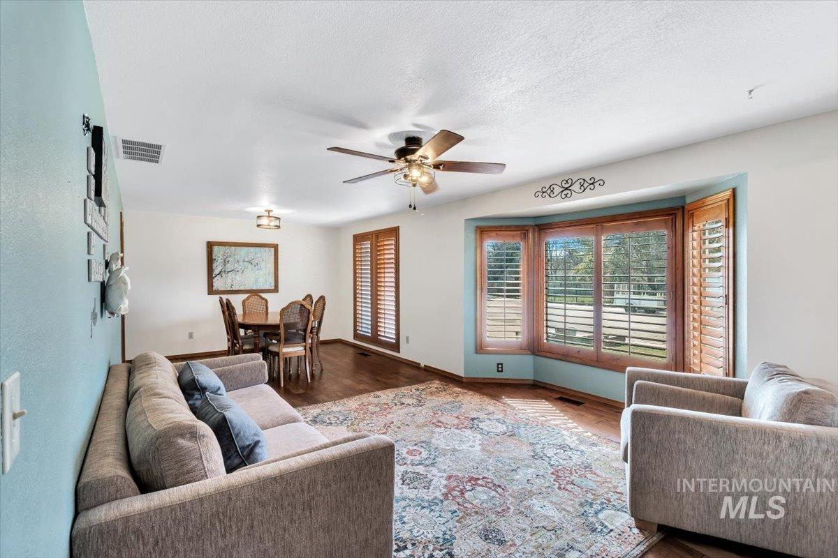 11056 W Highmont Drive