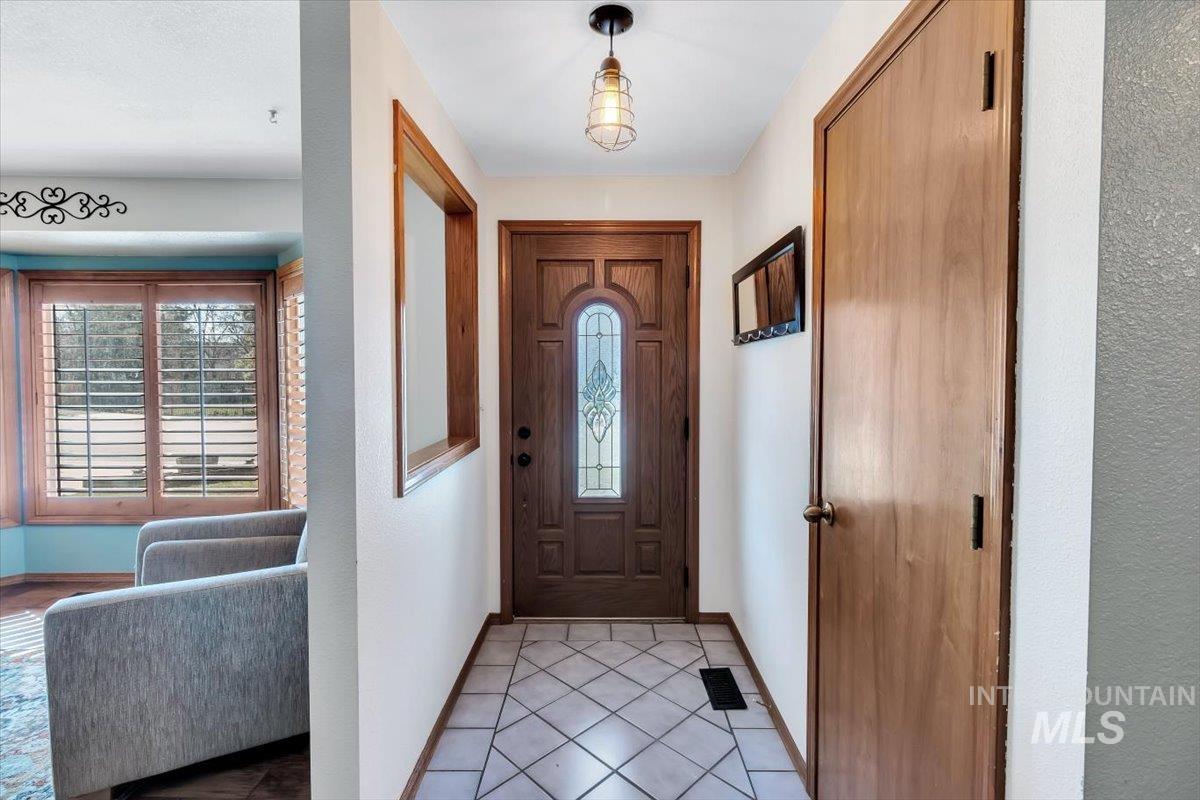 11056 W Highmont Drive