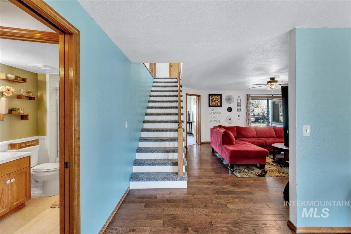 11056 W Highmont Drive