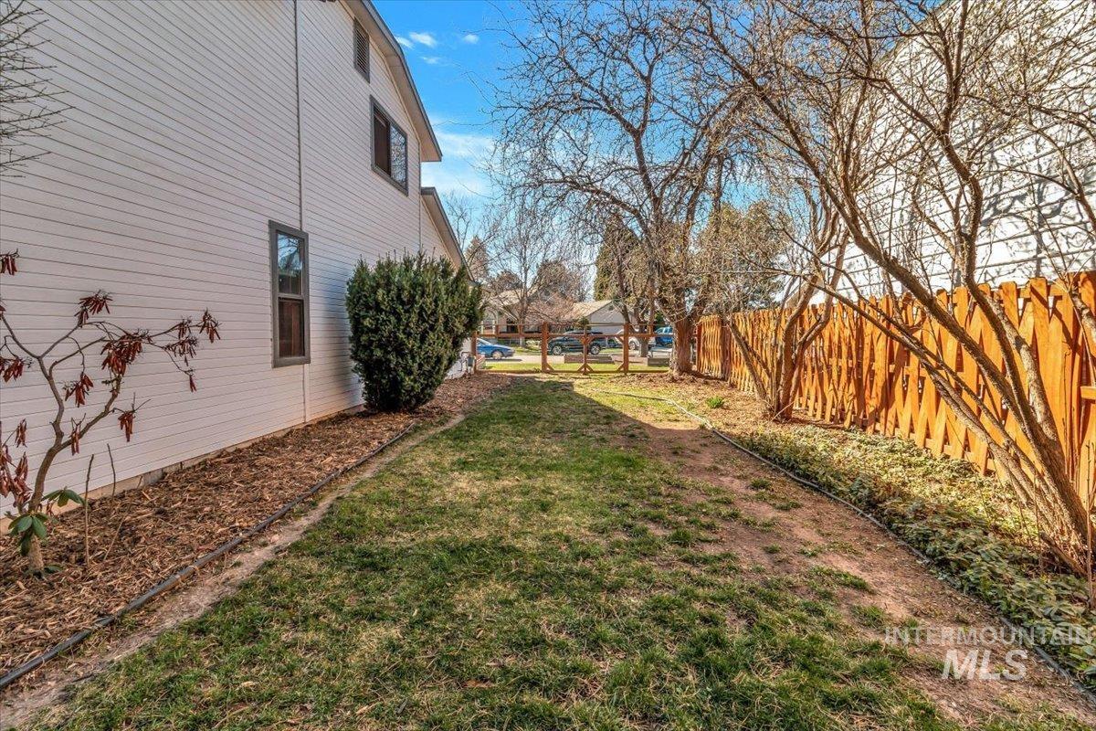 11056 W Highmont Drive