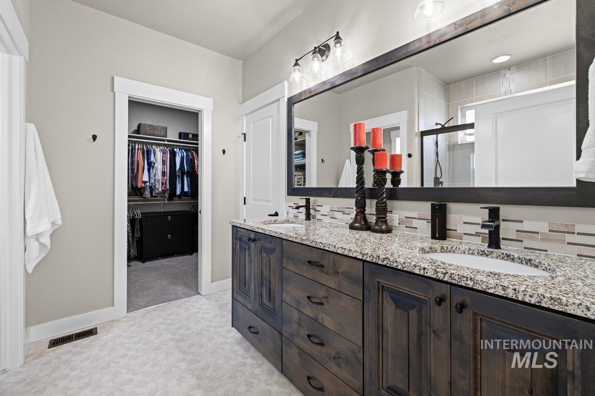 2569 W Herron Ridge Ct